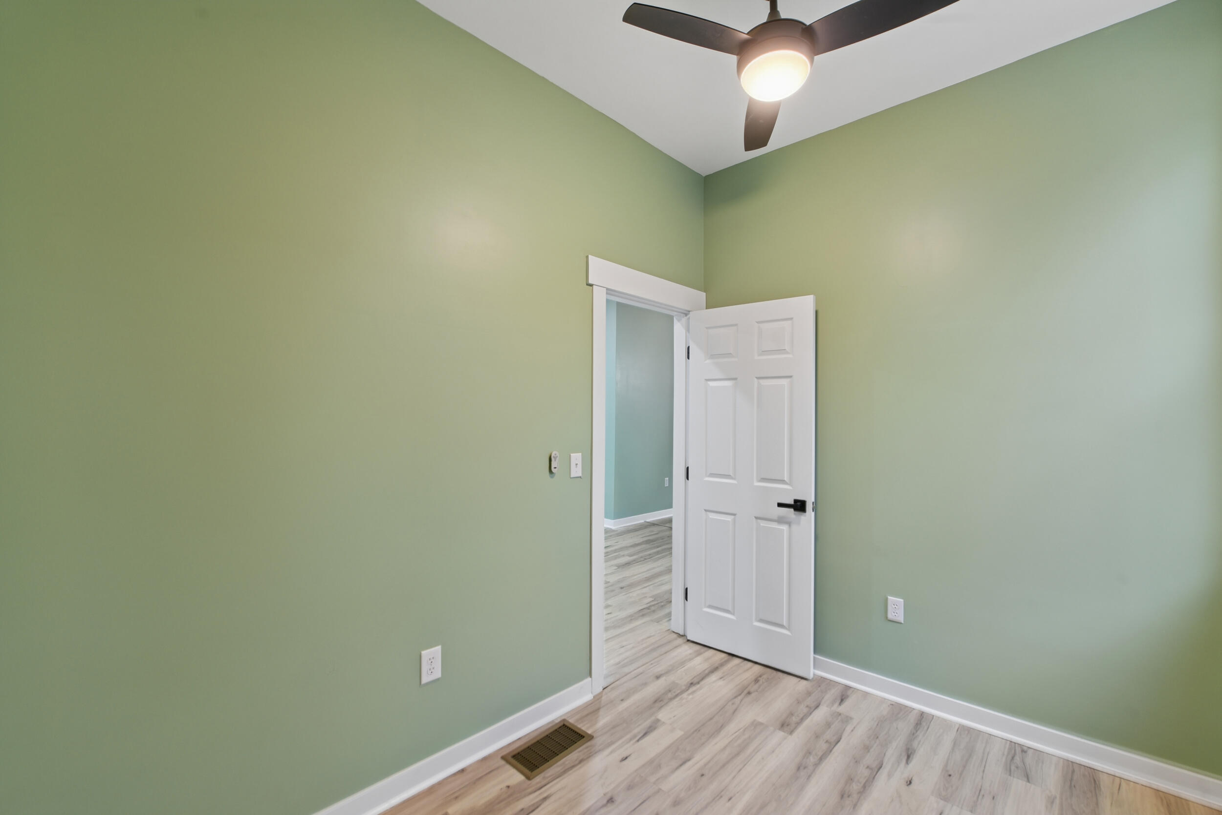 139 5th Avenue Property Photo 21