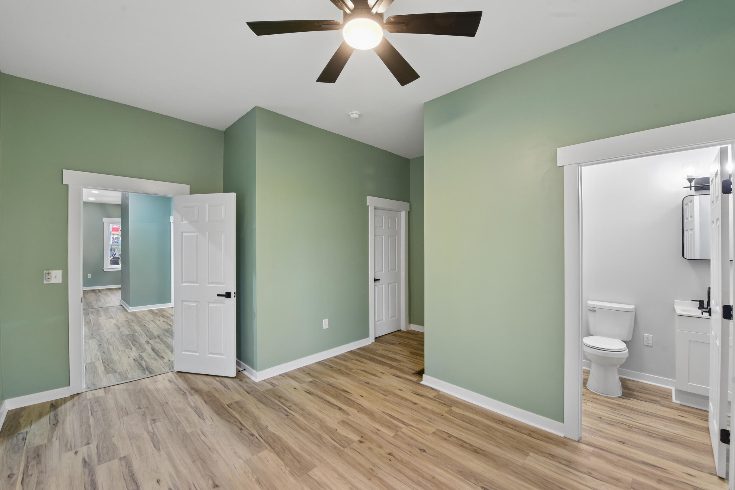 139 5th Avenue Property Photo 24