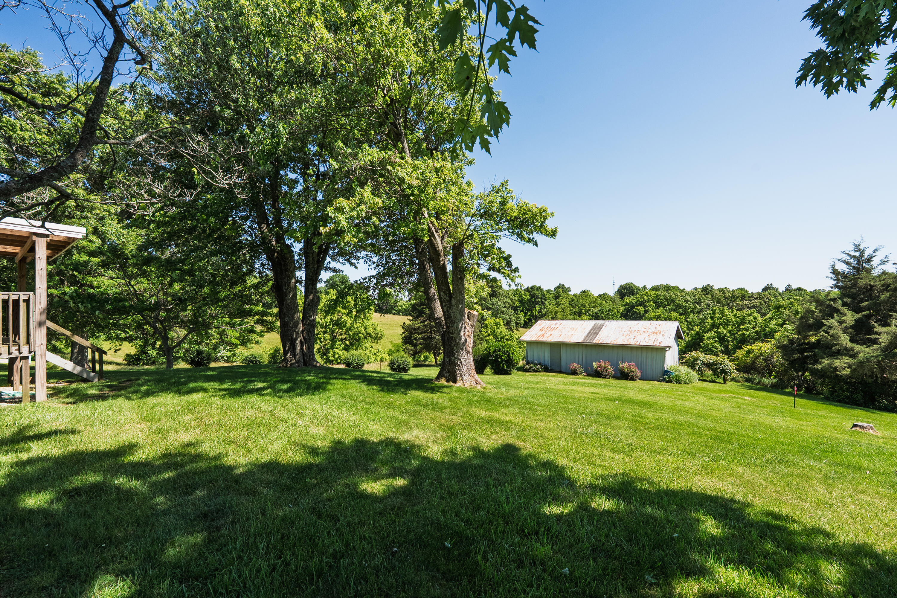 219 Sunset Drive Property Photo 9