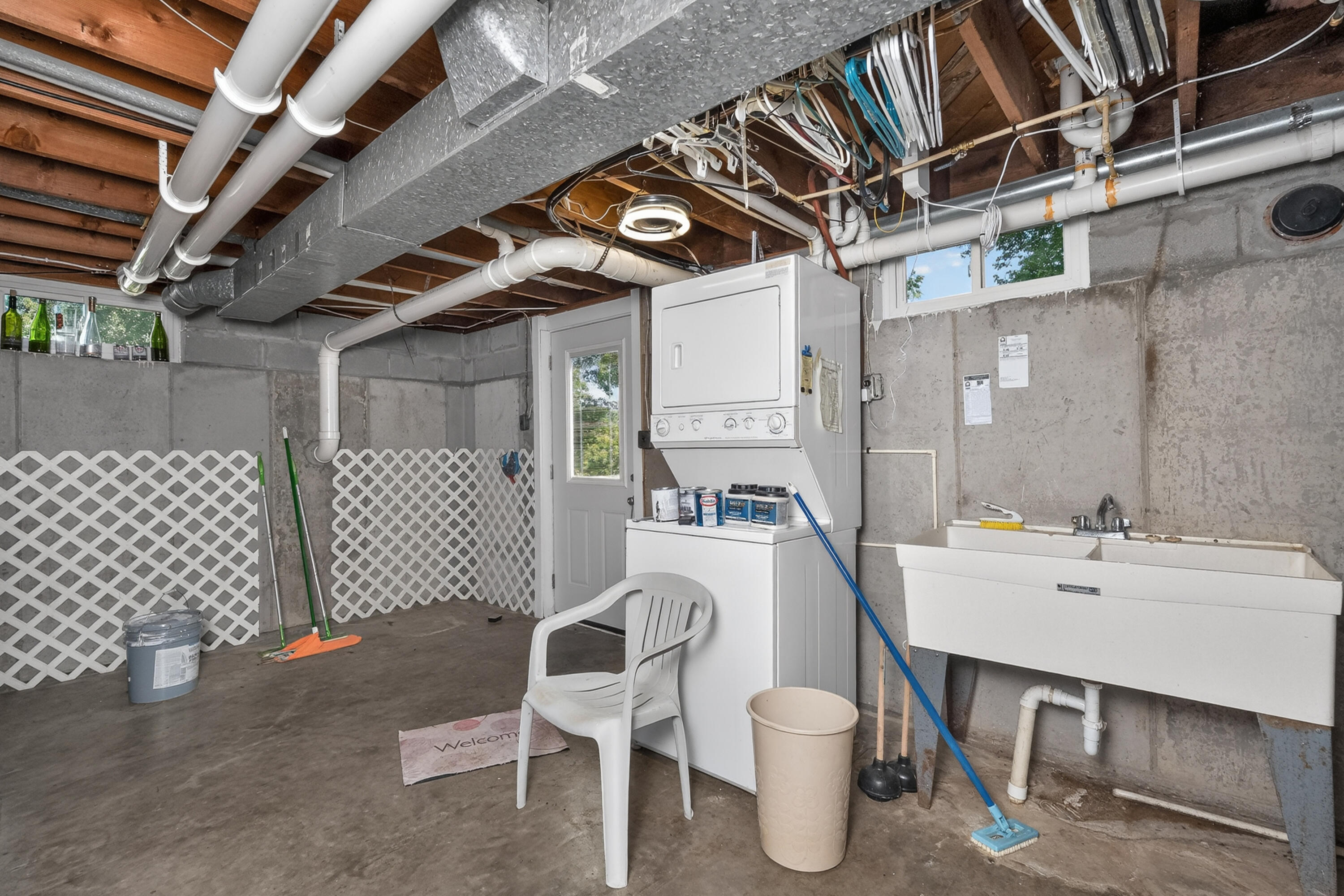 219 Sunset Drive Property Photo 28