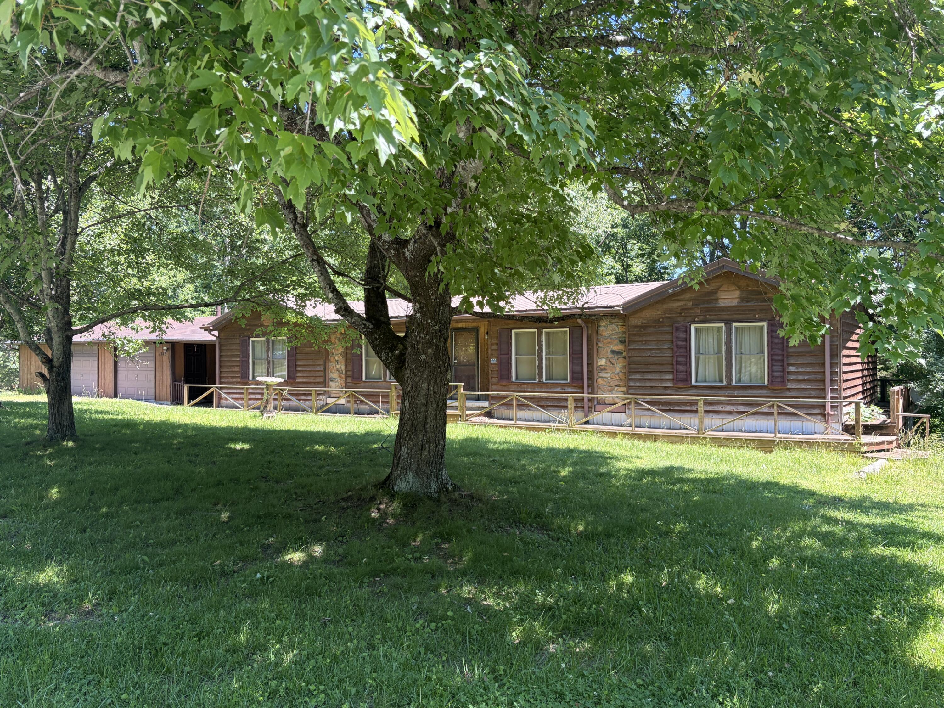 299 Hide-a-way Hills Drive Property Photo 1
