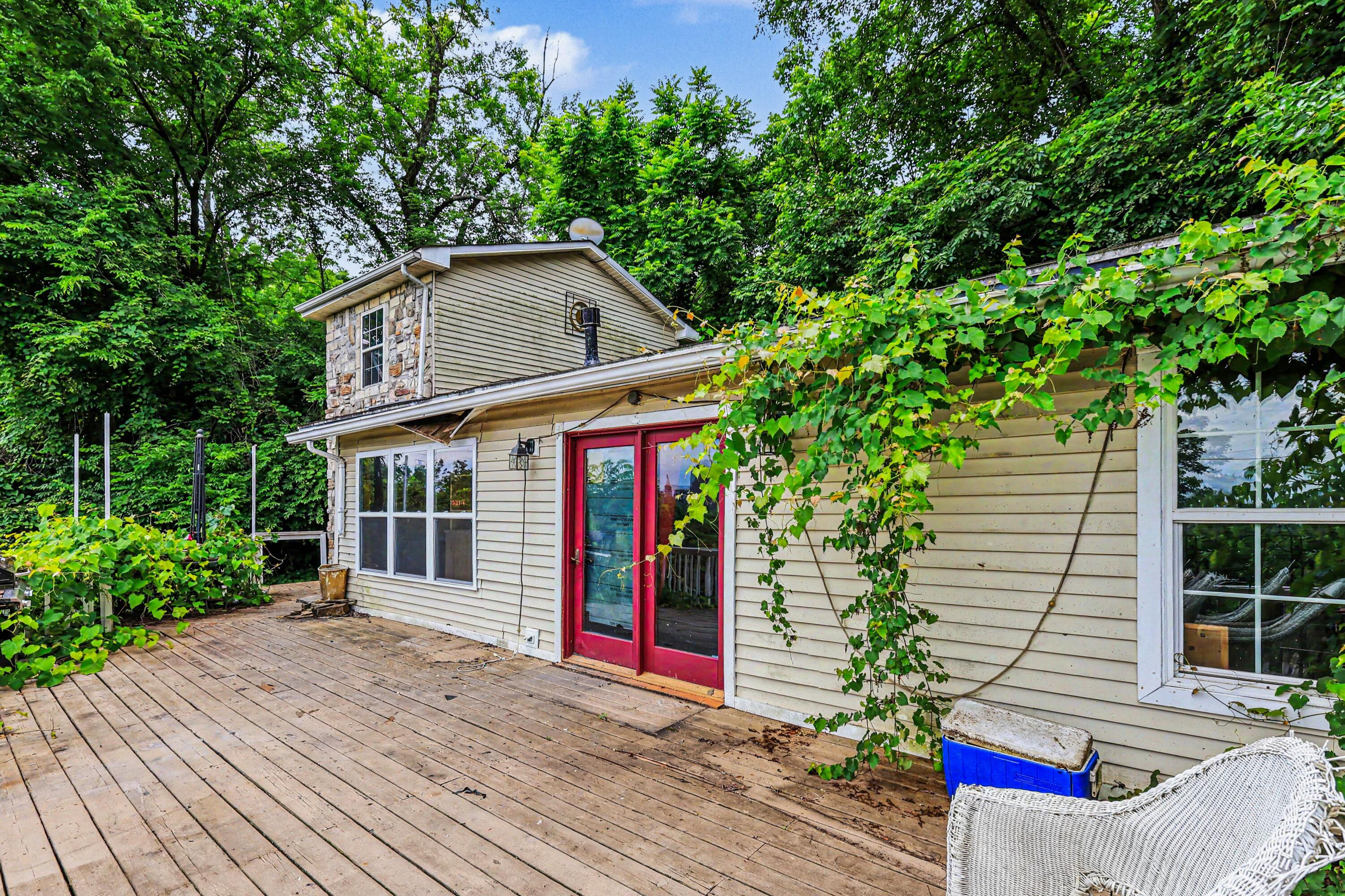 103 River Road Property Photo 22
