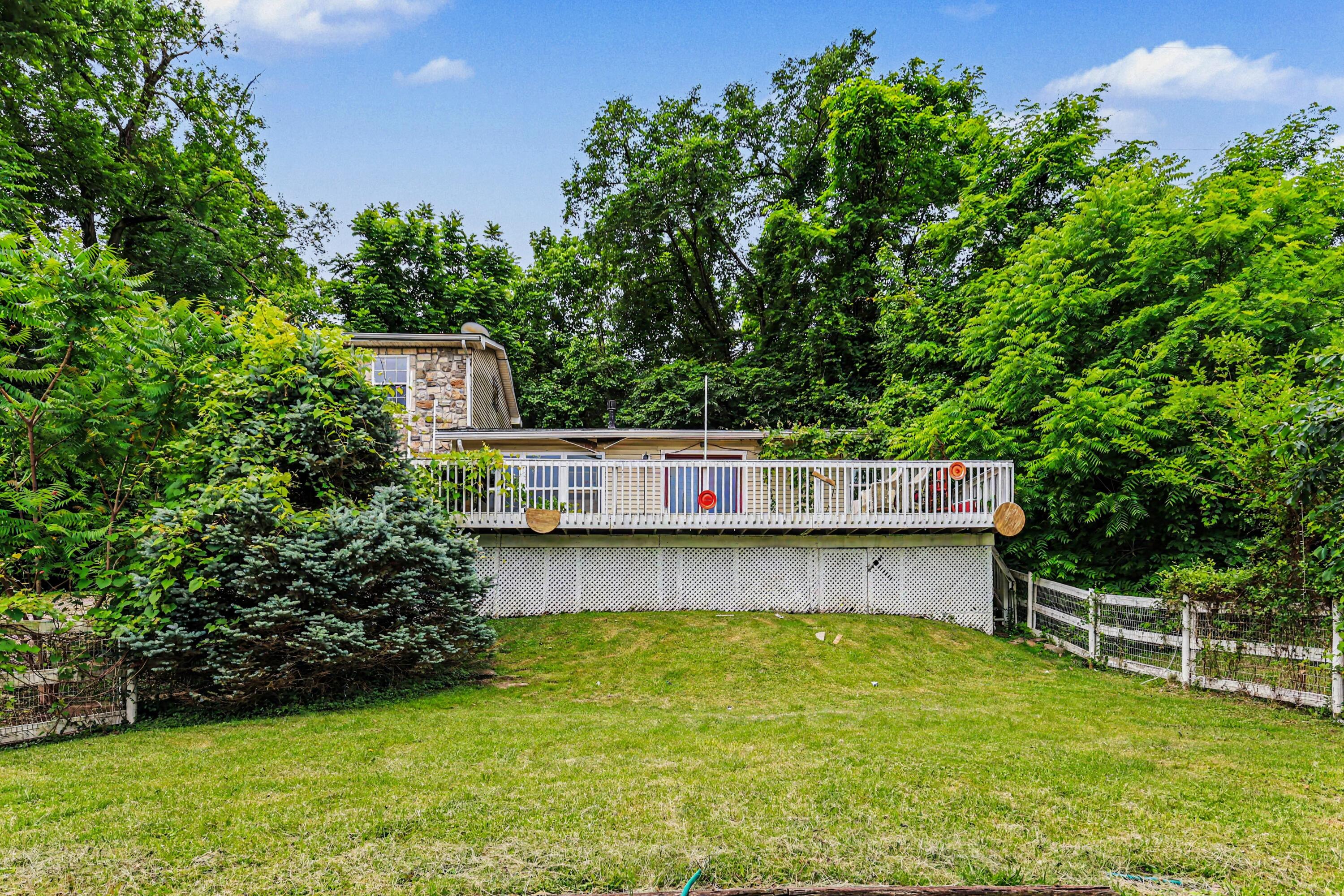 103 River Road Property Photo 38