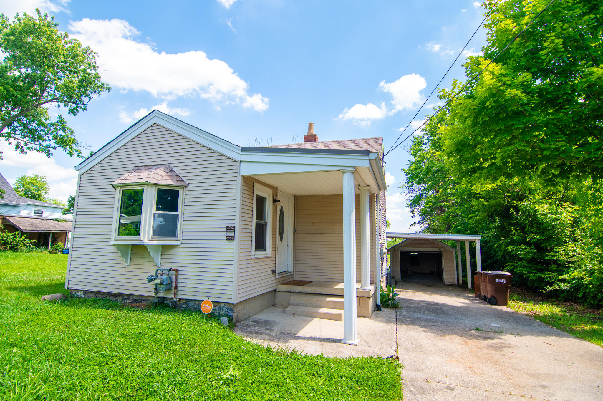 5222 Belle Drive Property Photo 1