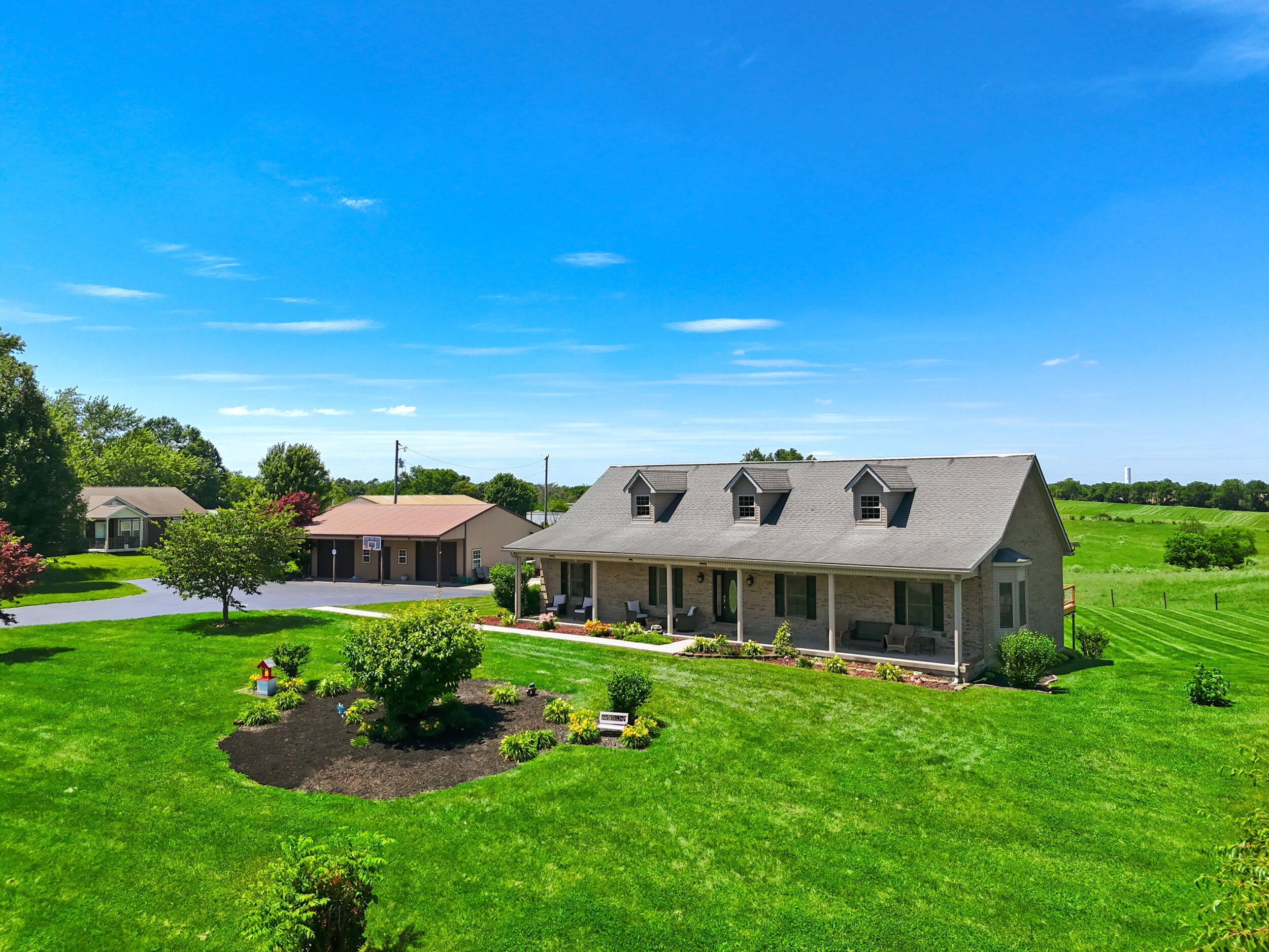 3480 Fairview Road Property Photo 4