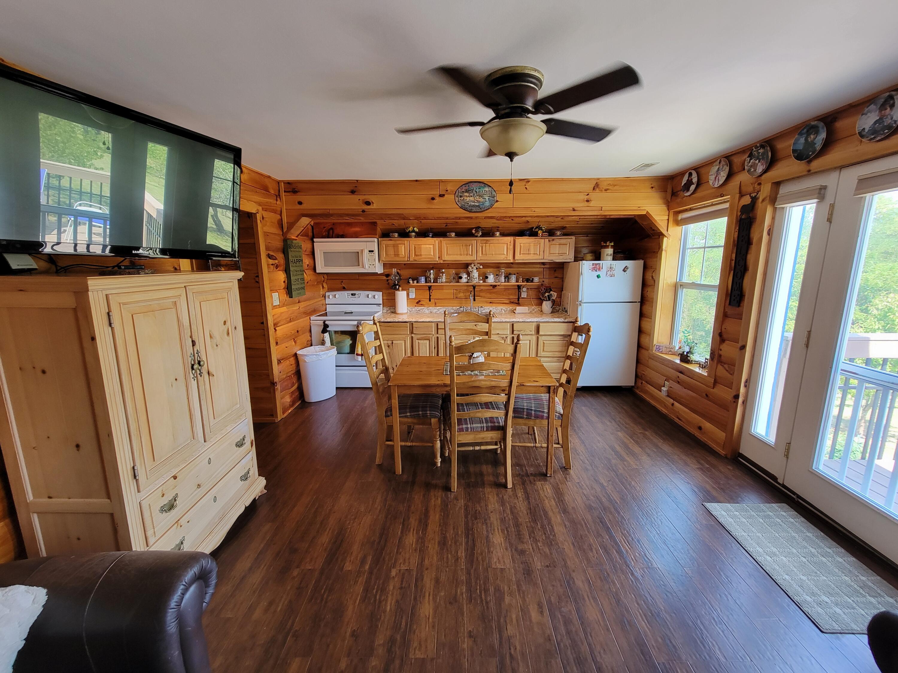220 Old Eagle Tunnel Road Property Photo 14