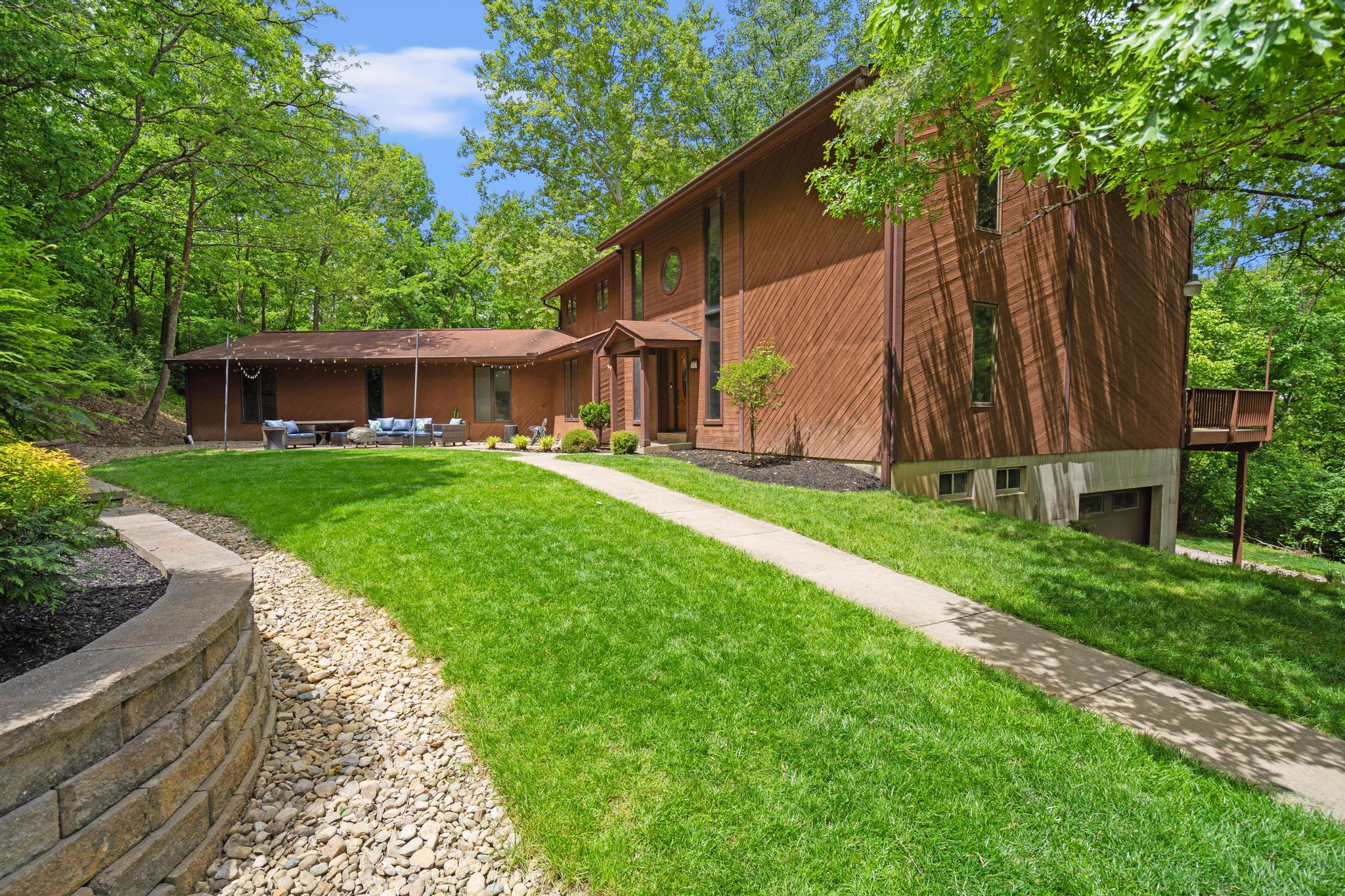 6236 Licking Pike Property Photo 2