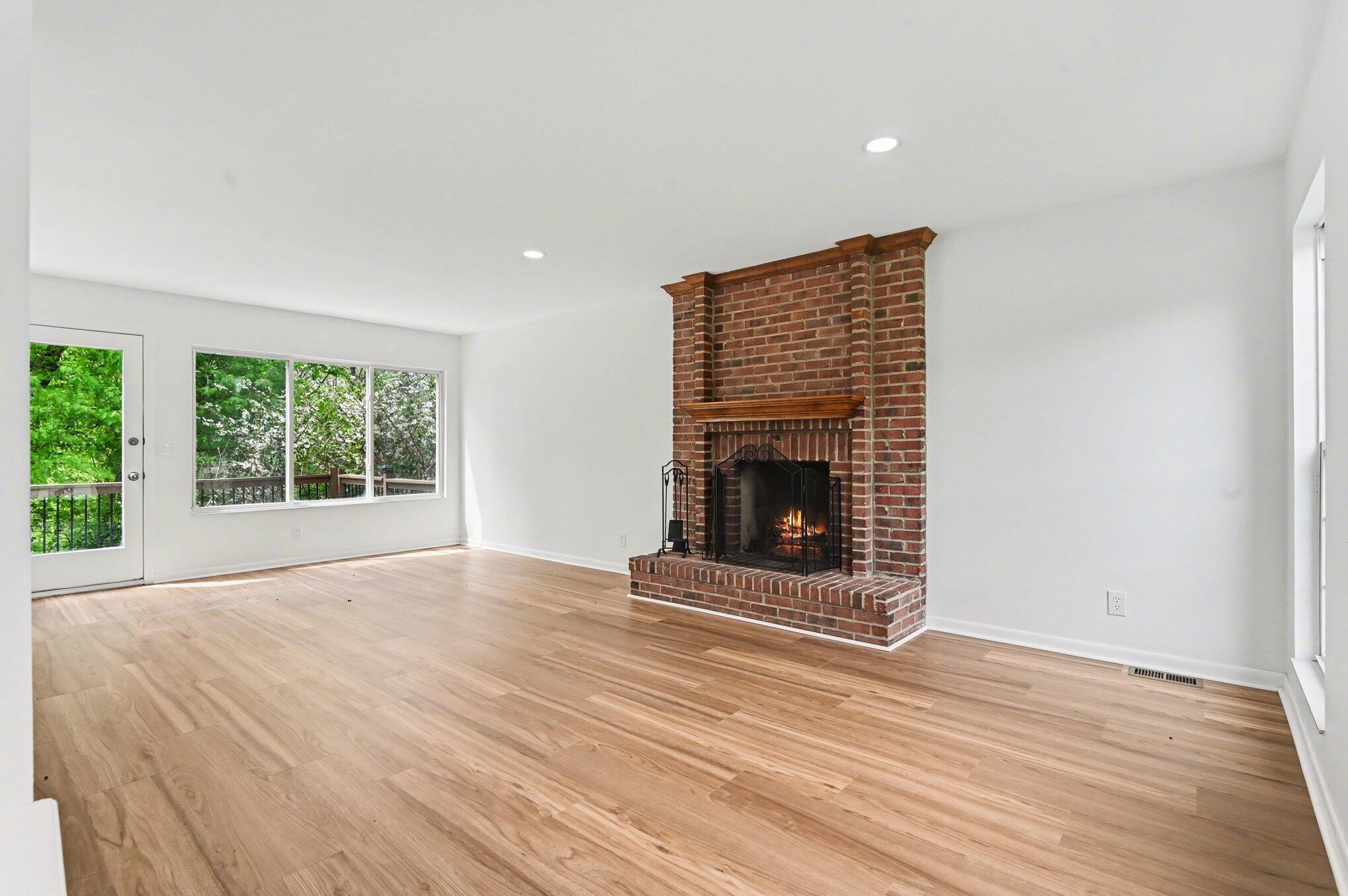10 Shadow Wood Court Property Photo 4