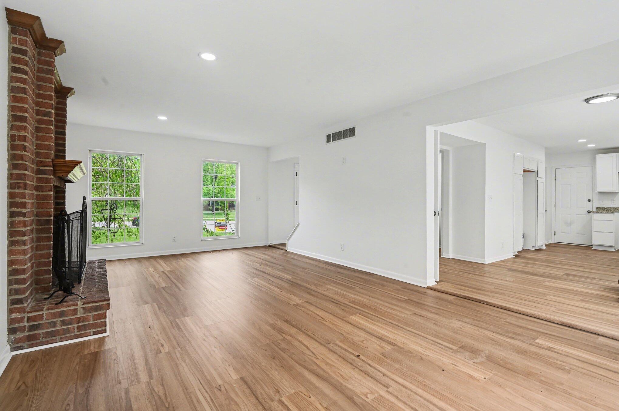 10 Shadow Wood Court Property Photo 5