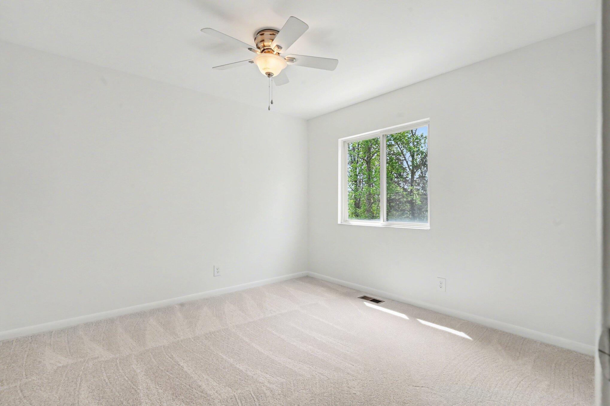 10 Shadow Wood Court Property Photo 13