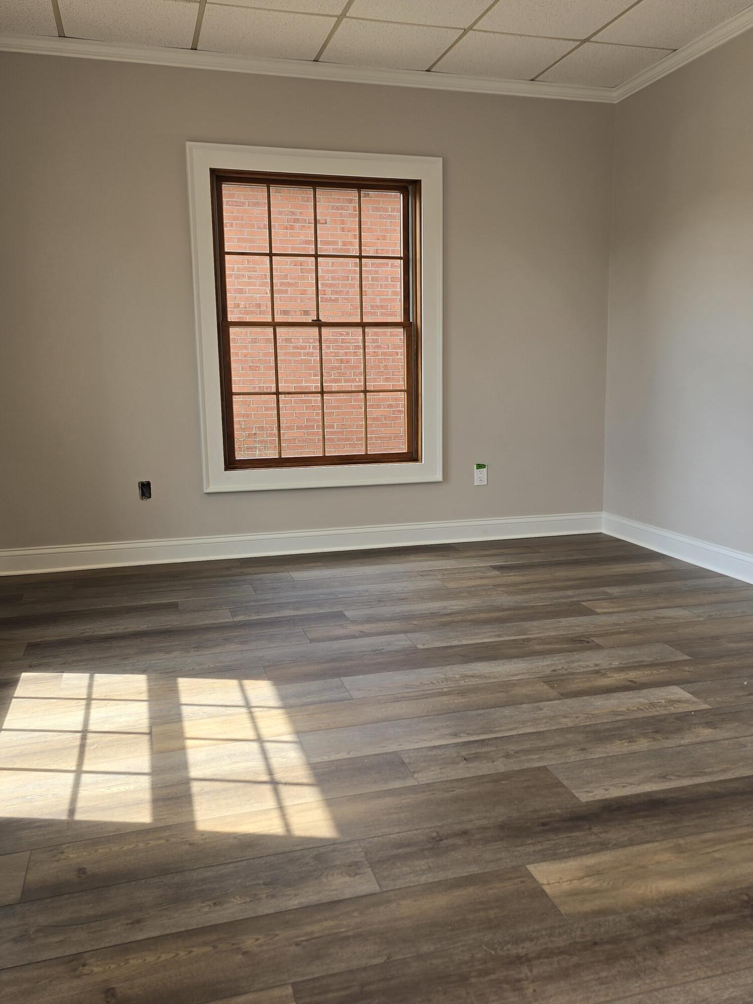 186 Barnwood Drive Property Photo 6