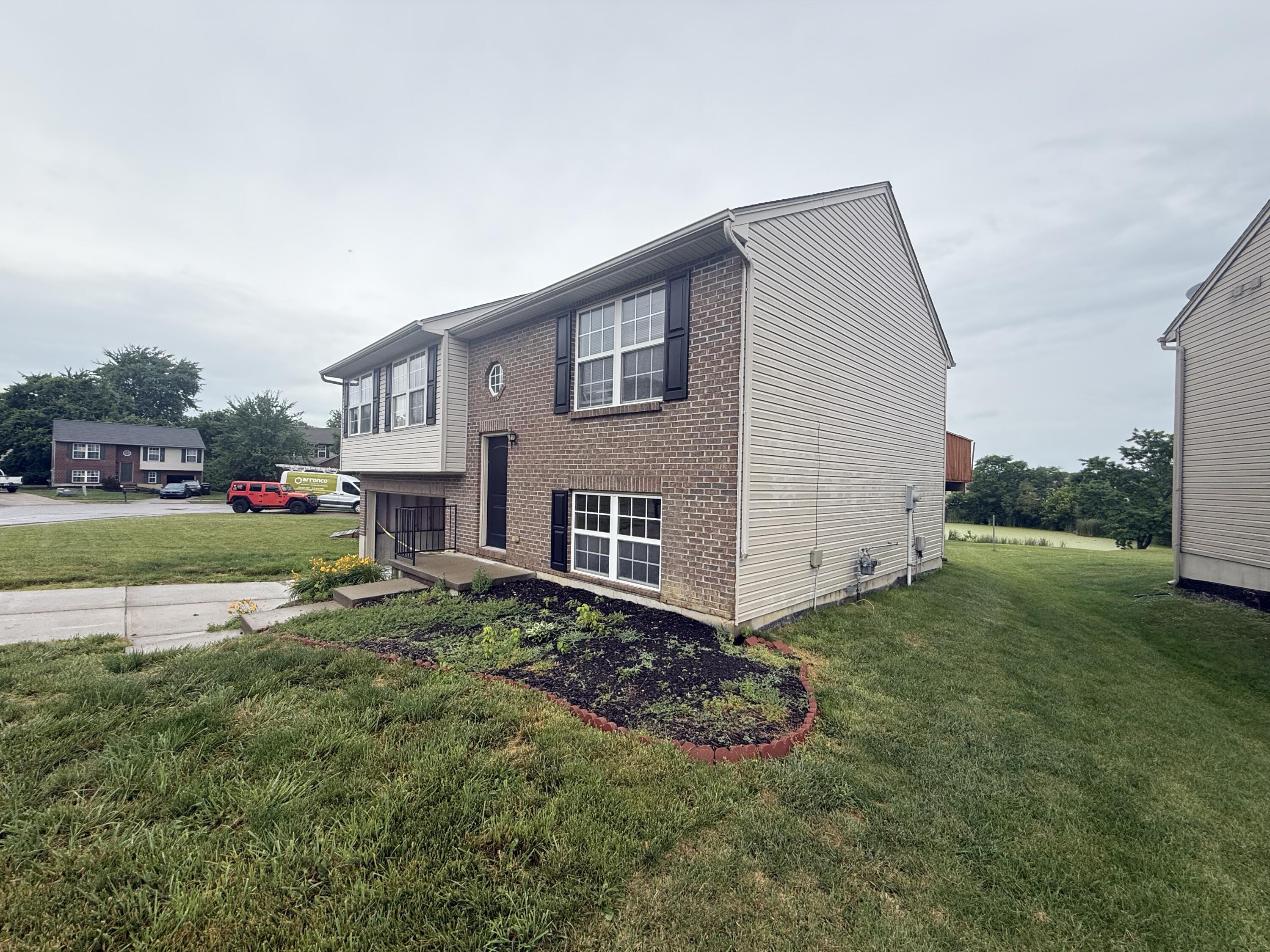 2572 Ivan Court Property Photo 1