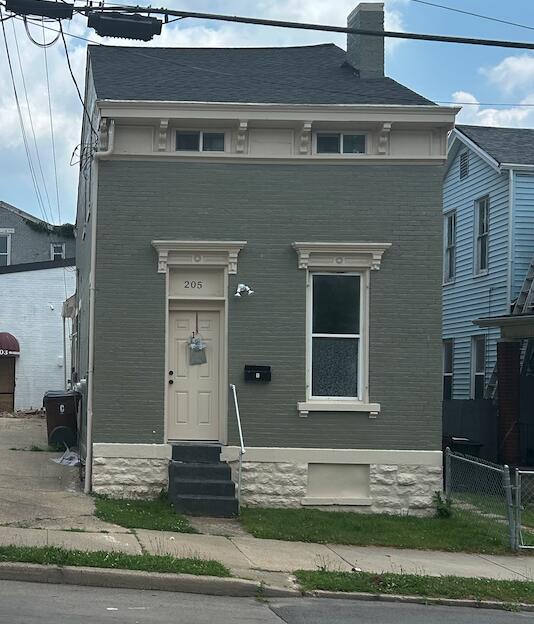 205 19th St Street W Property Photo 1