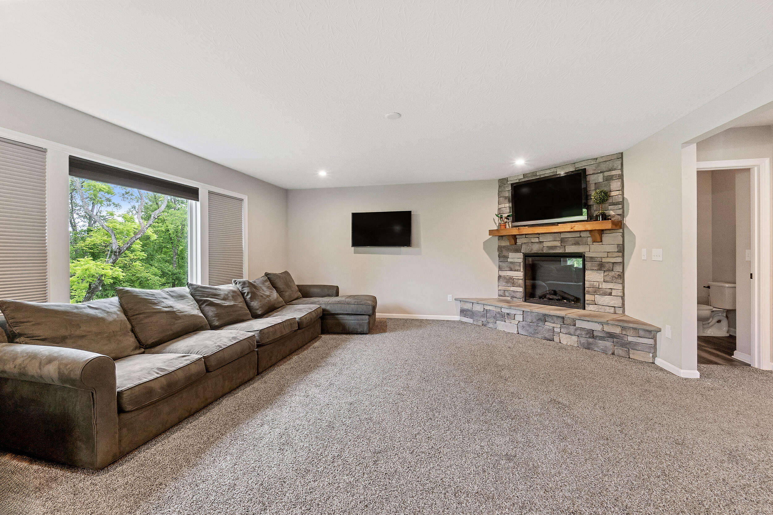 3209 Chloe Court Property Photo 5