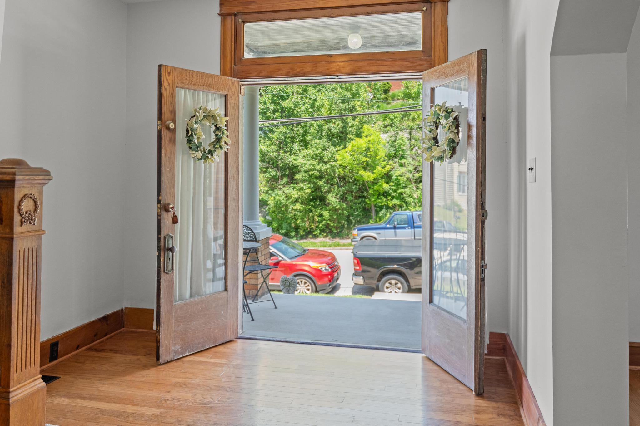 438 Van Voast Avenue Property Photo 5