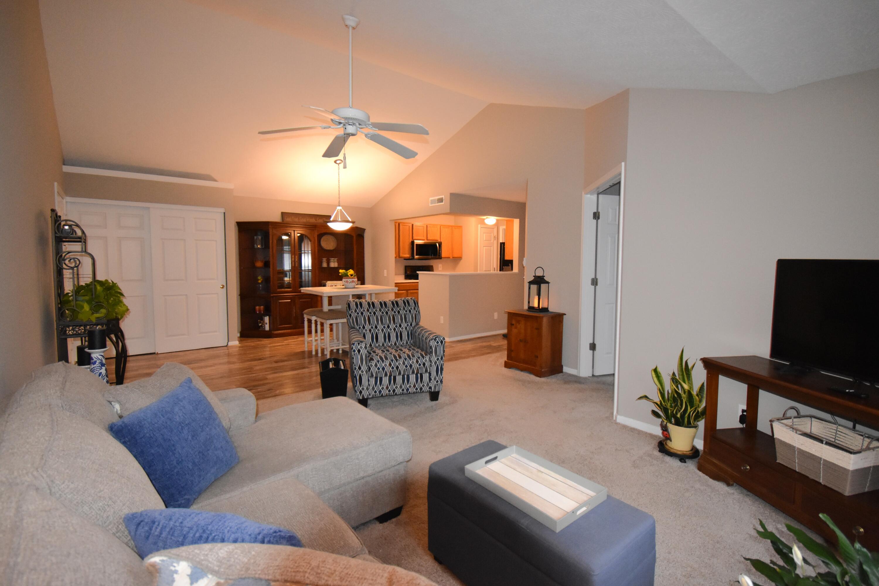 740 Valley Square Drive, 6h Property Photo 5