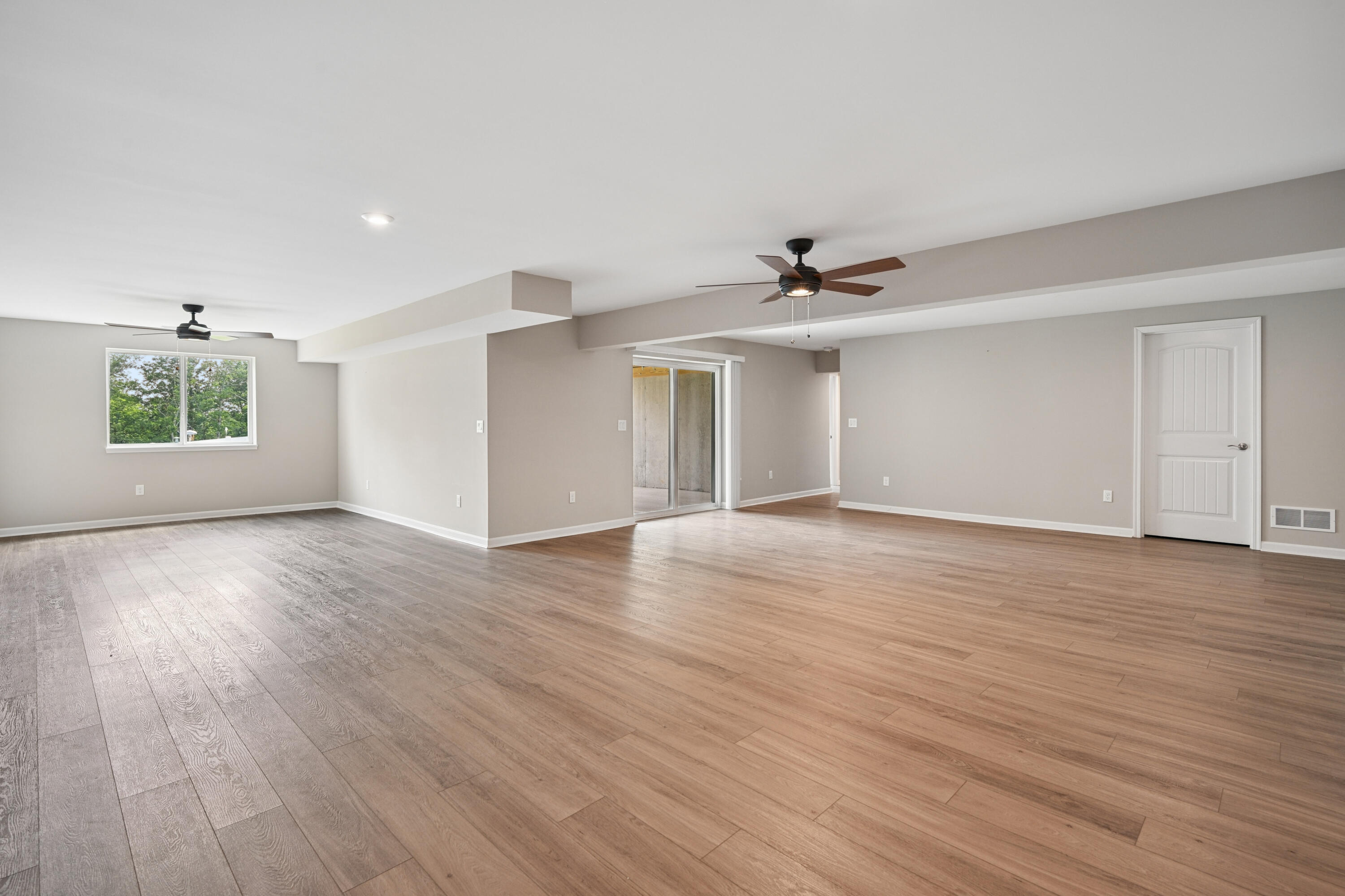3852 Sherbourne Drive Property Photo 15