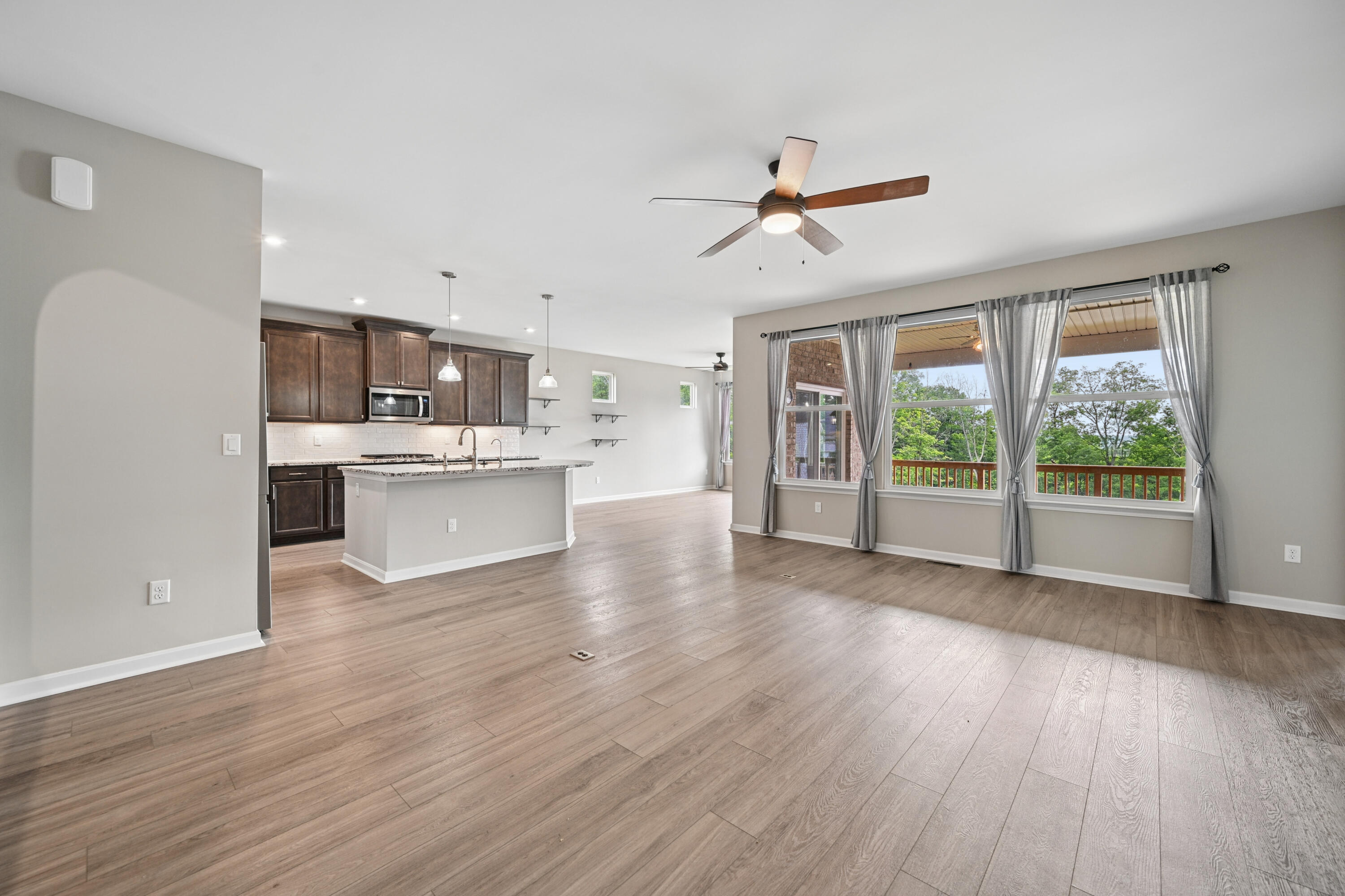 3852 Sherbourne Drive Property Photo 16