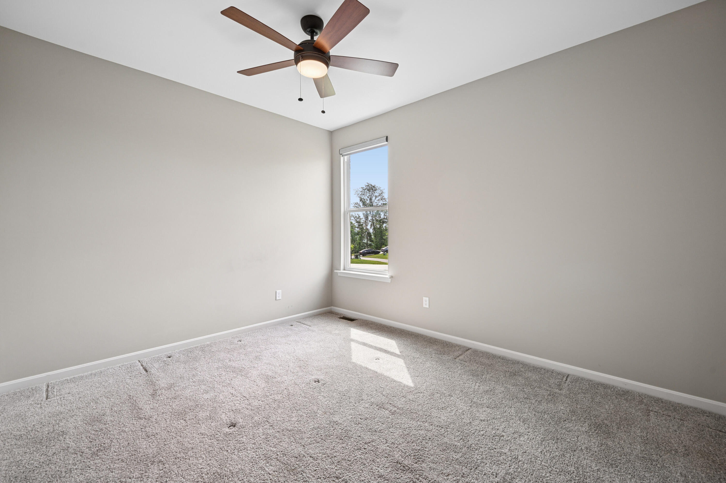 3852 Sherbourne Drive Property Photo 28