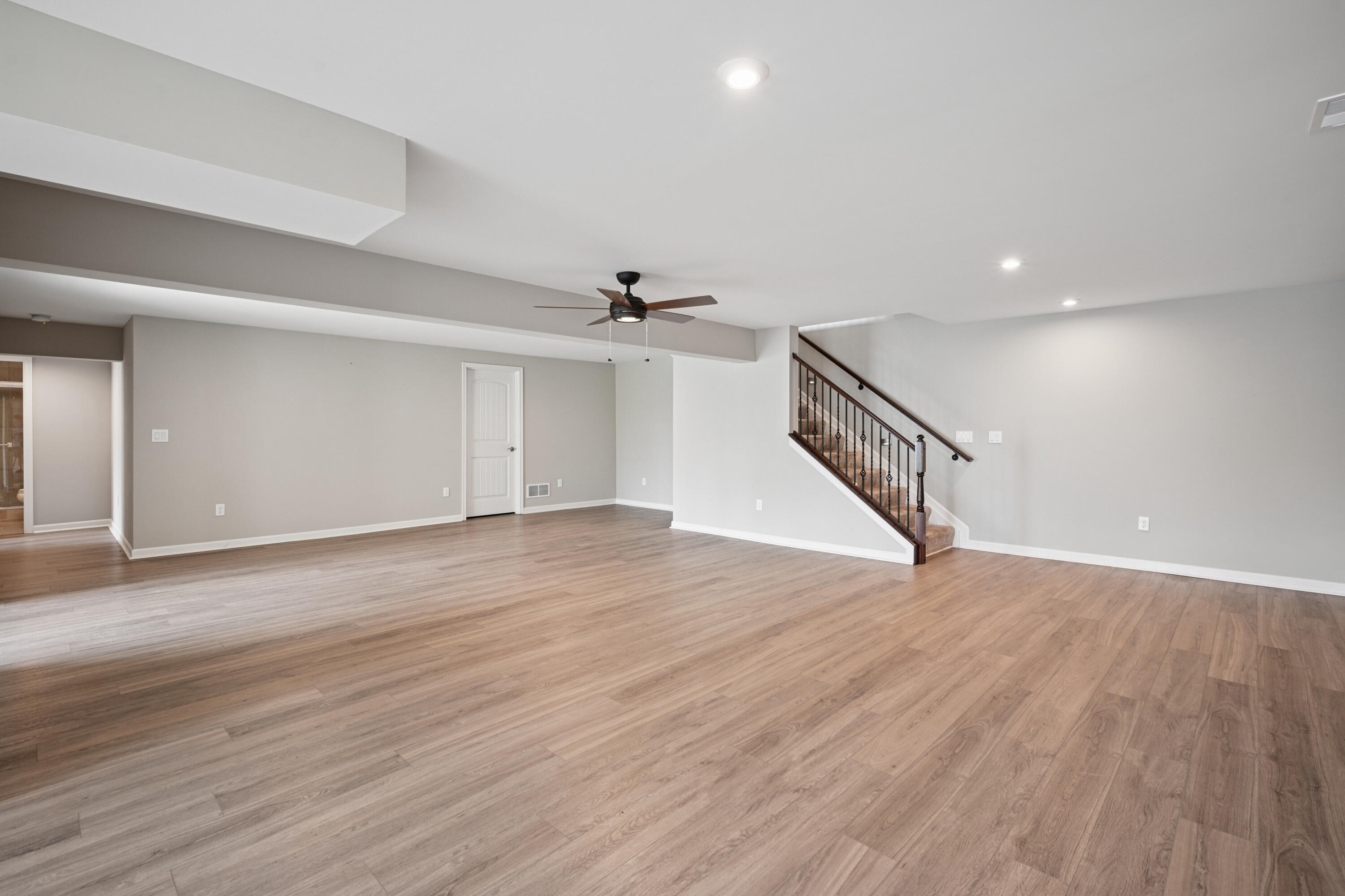 3852 Sherbourne Drive Property Photo 36