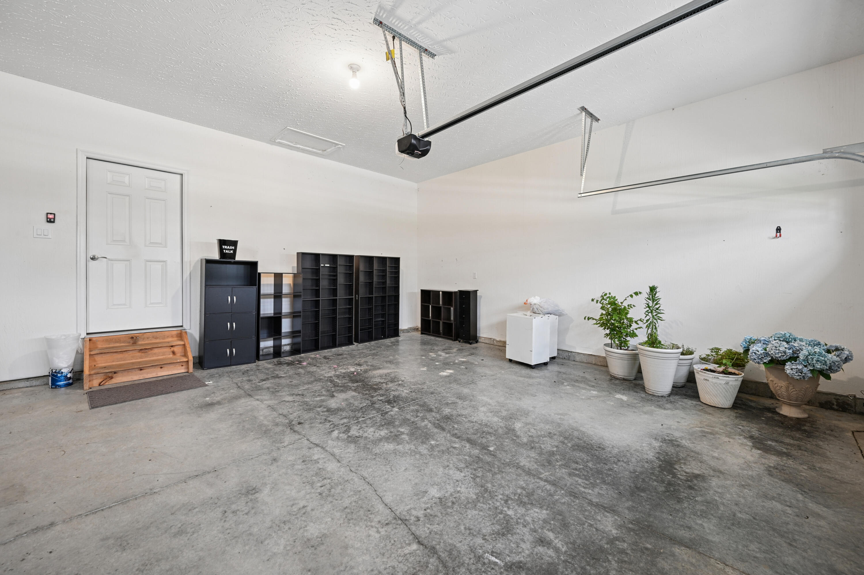 3852 Sherbourne Drive Property Photo 38