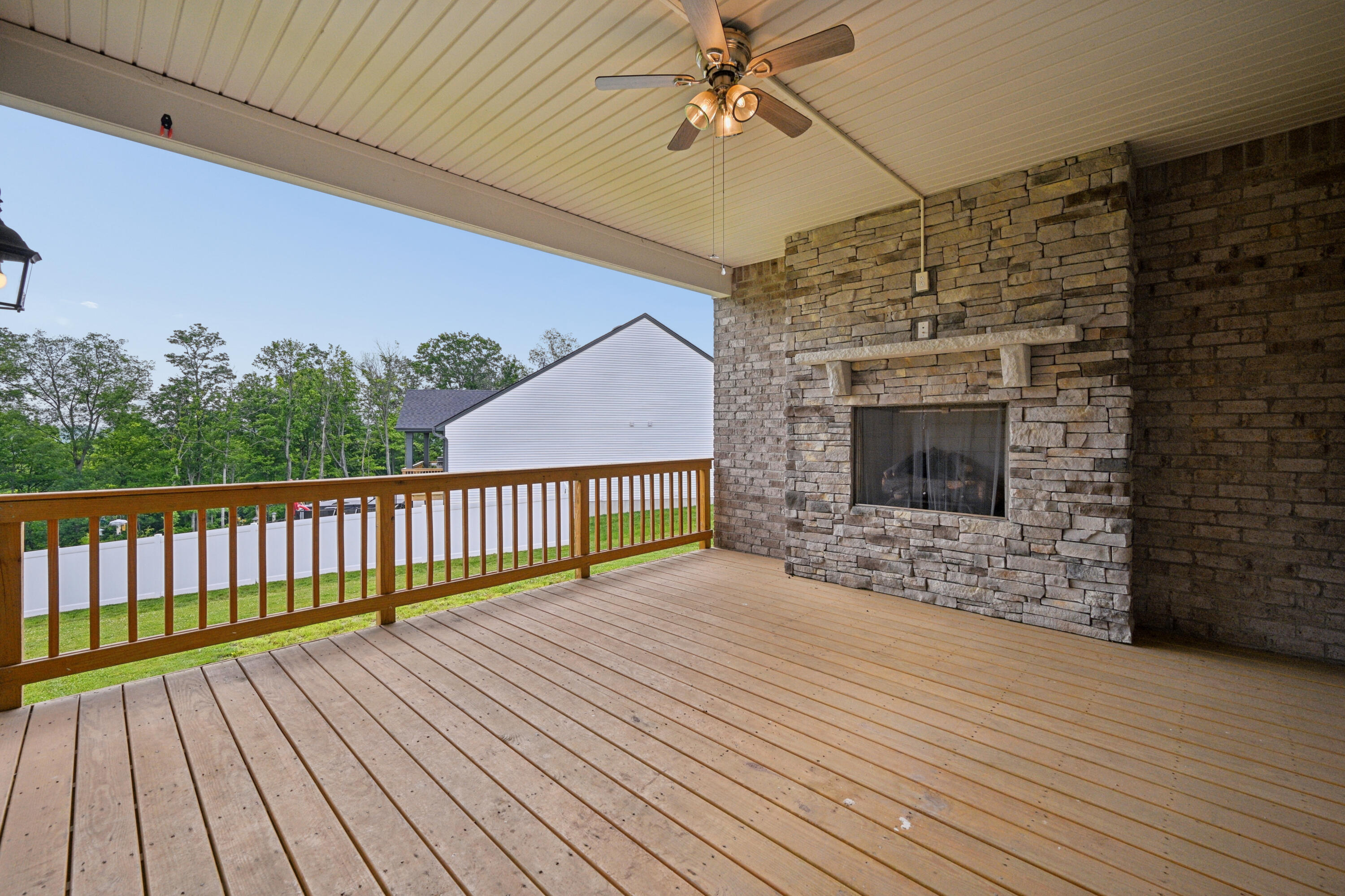 3852 Sherbourne Drive Property Photo 41