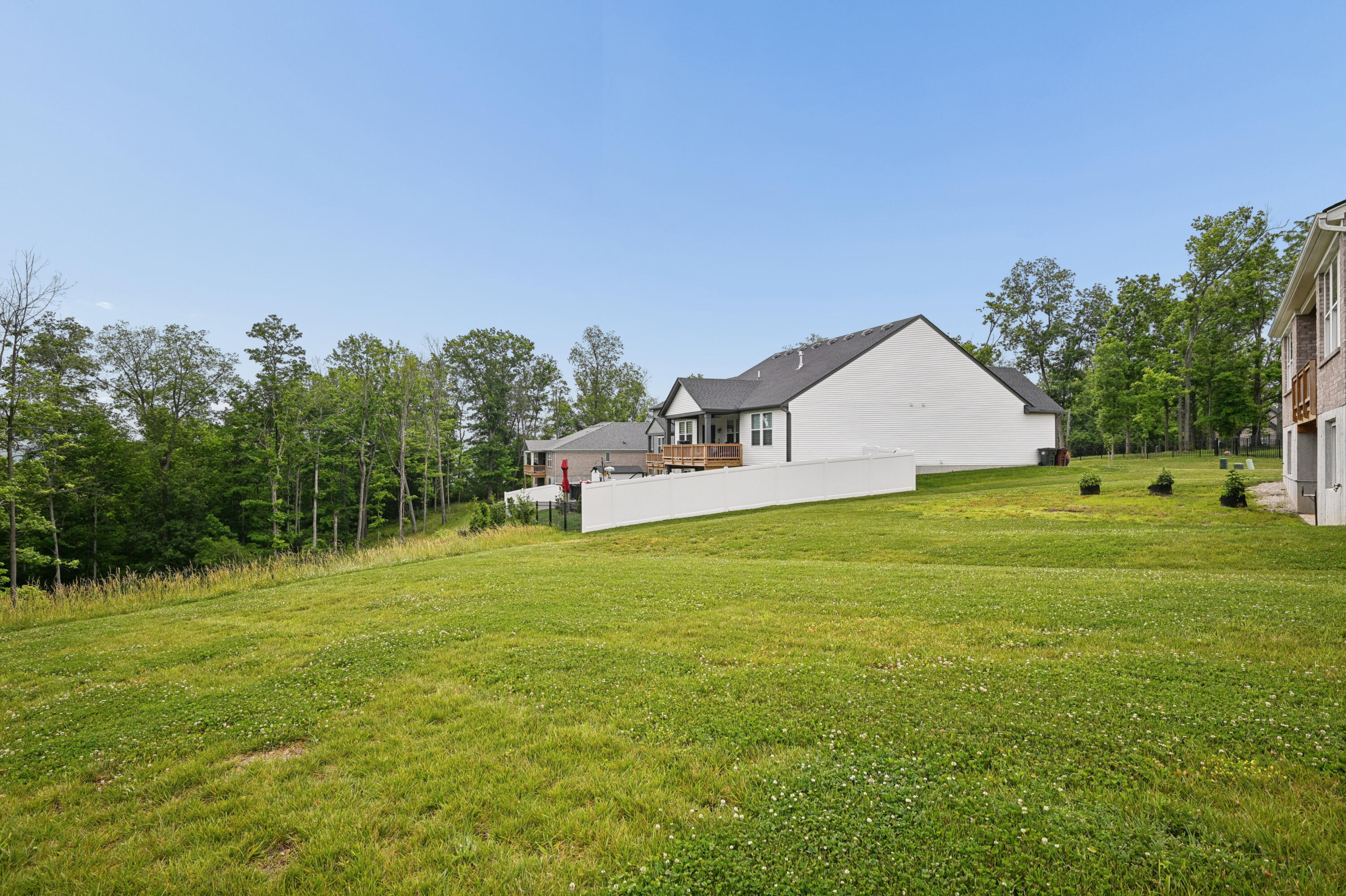 3852 Sherbourne Drive Property Photo 46