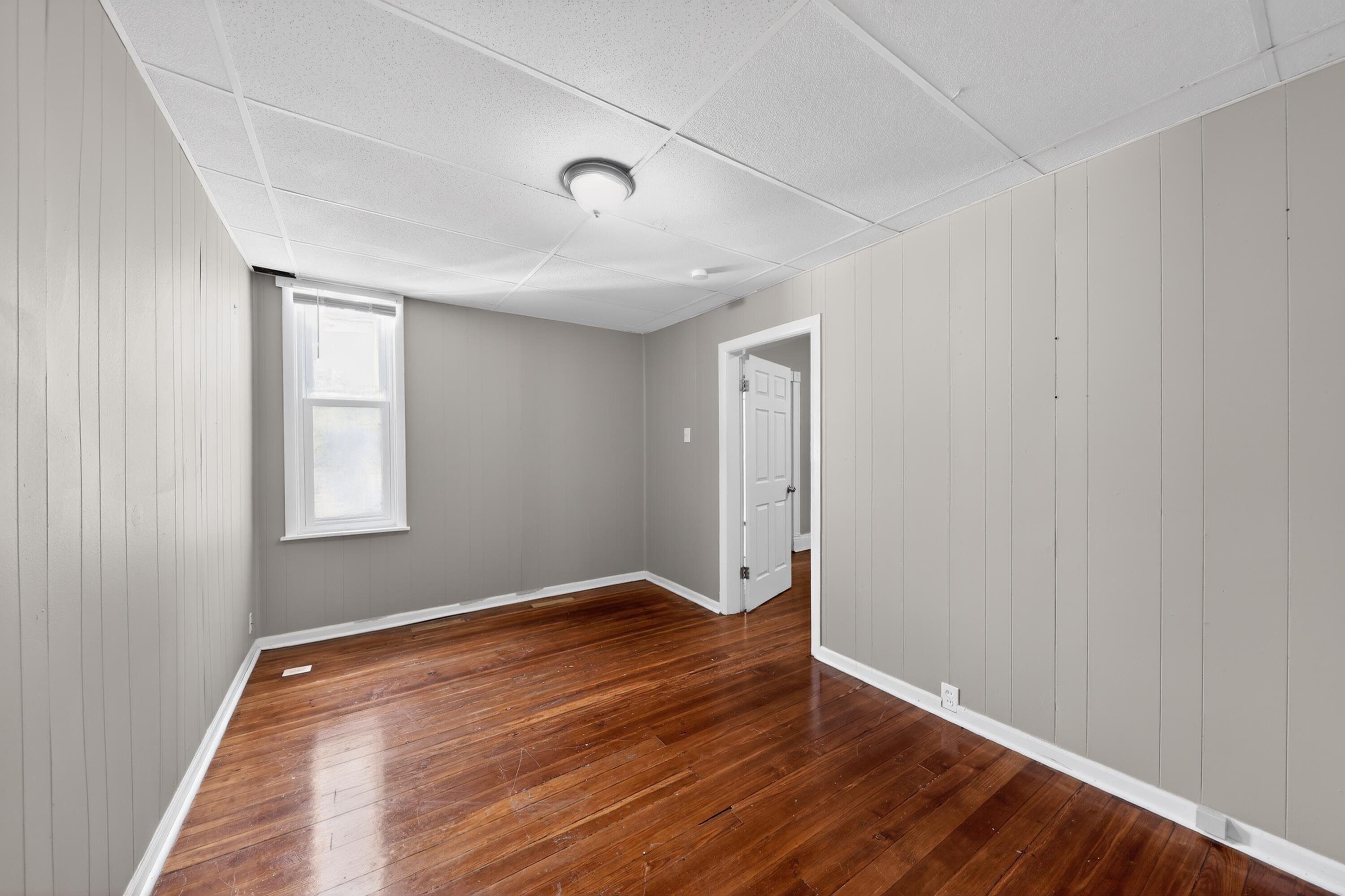 157 E 42nd Street Property Photo 17