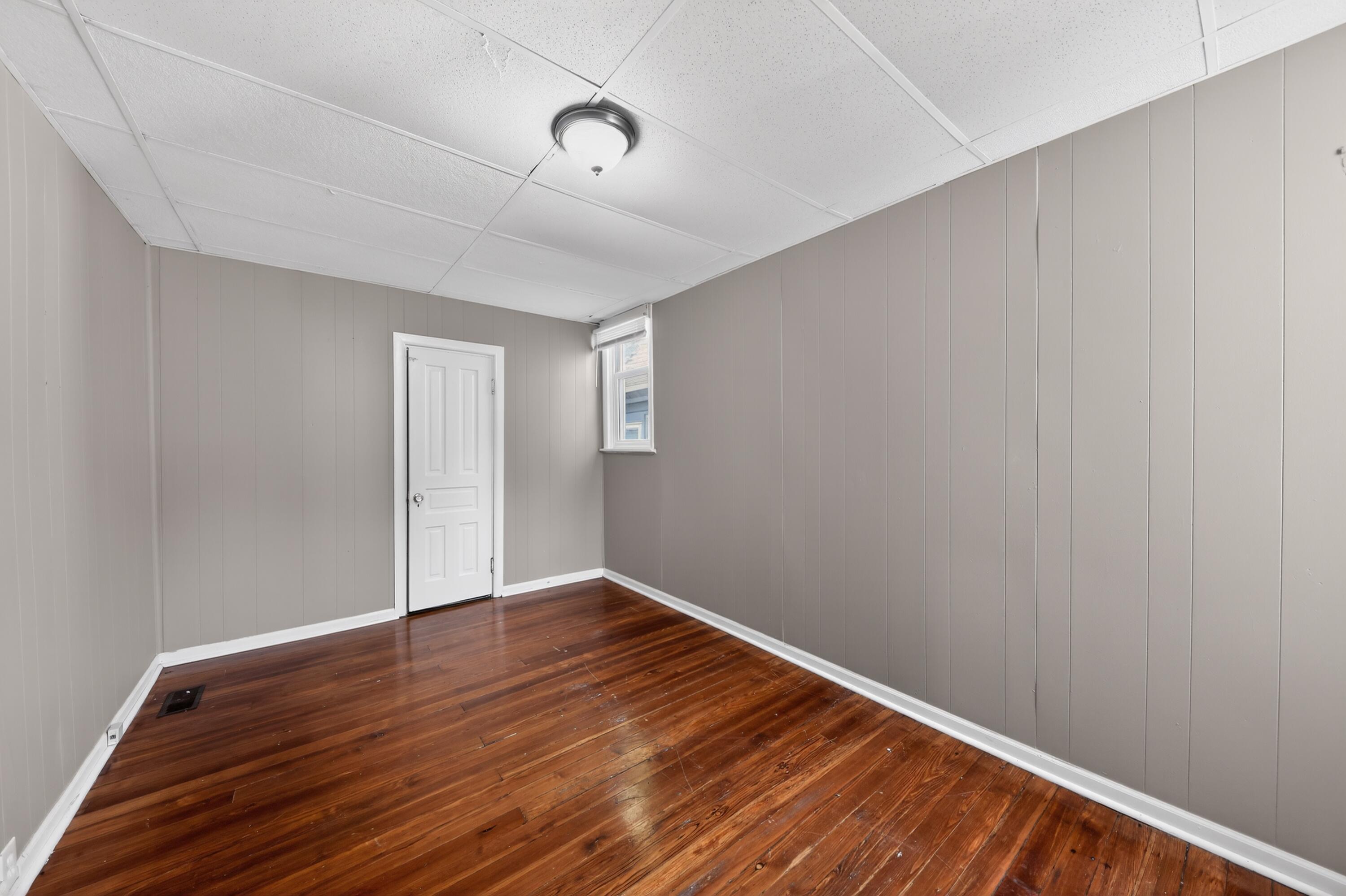 157 E 42nd Street Property Photo 20
