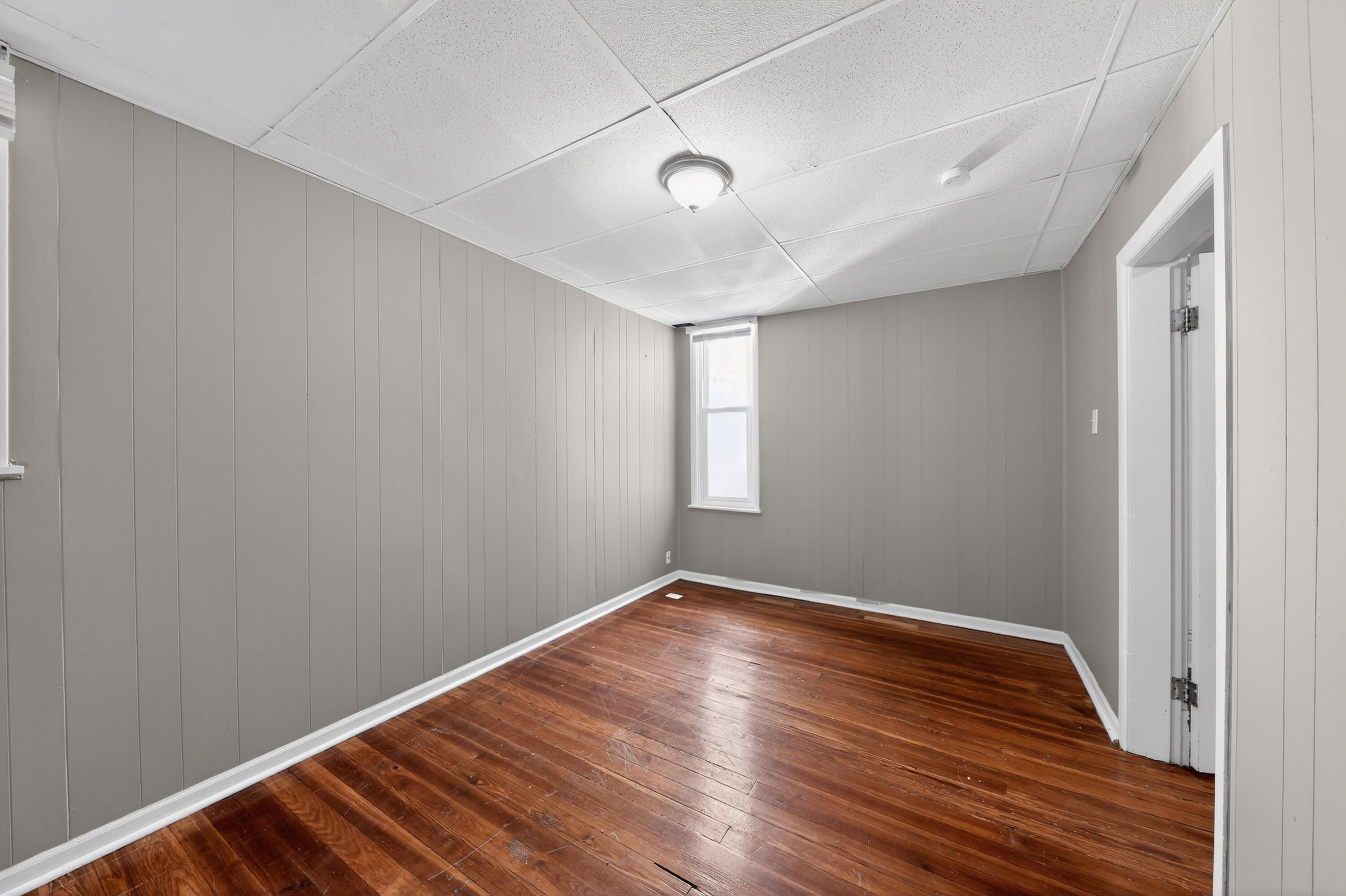 157 E 42nd Street Property Photo 21