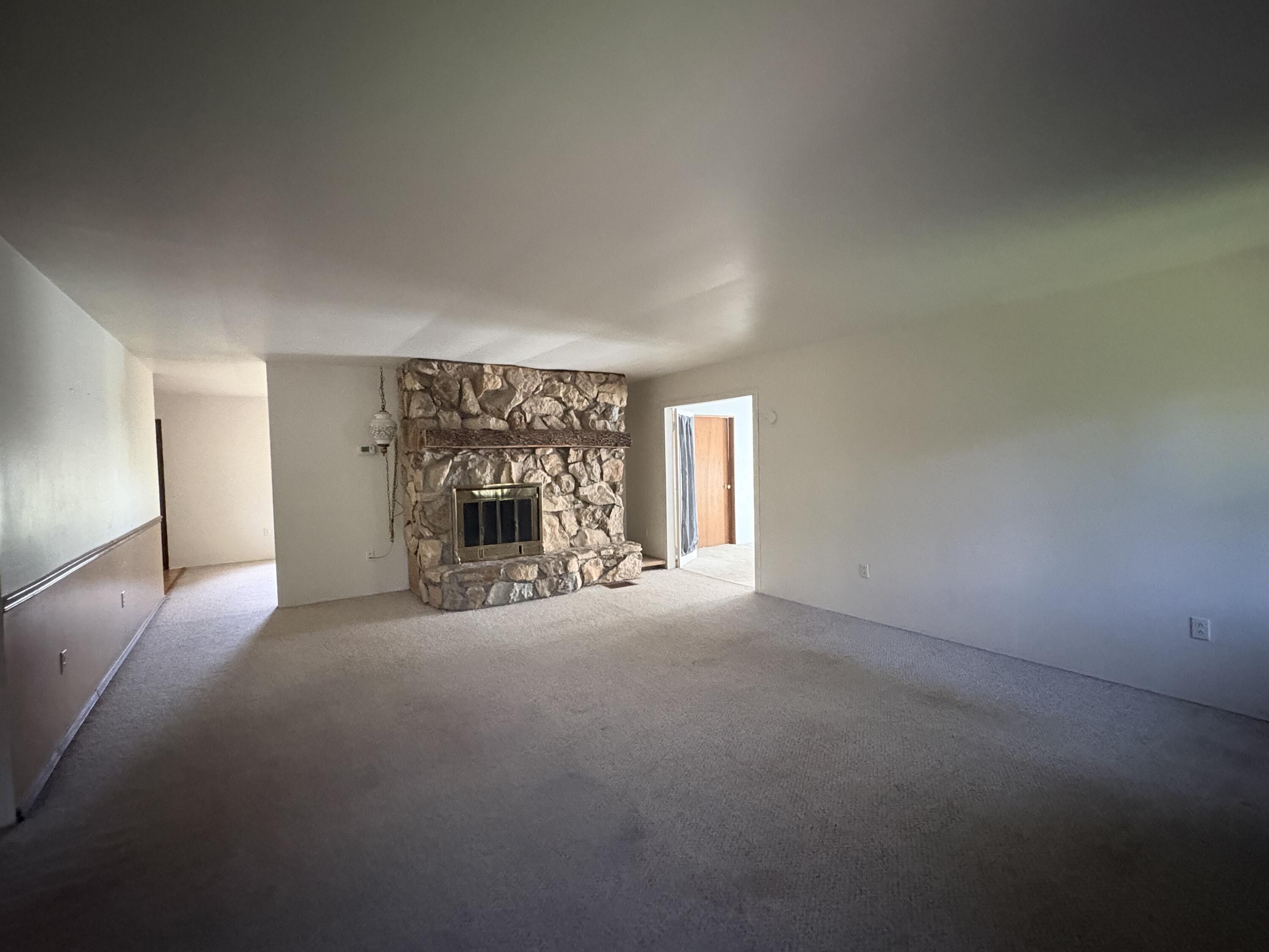 1814 Perry Lane Property Photo 8