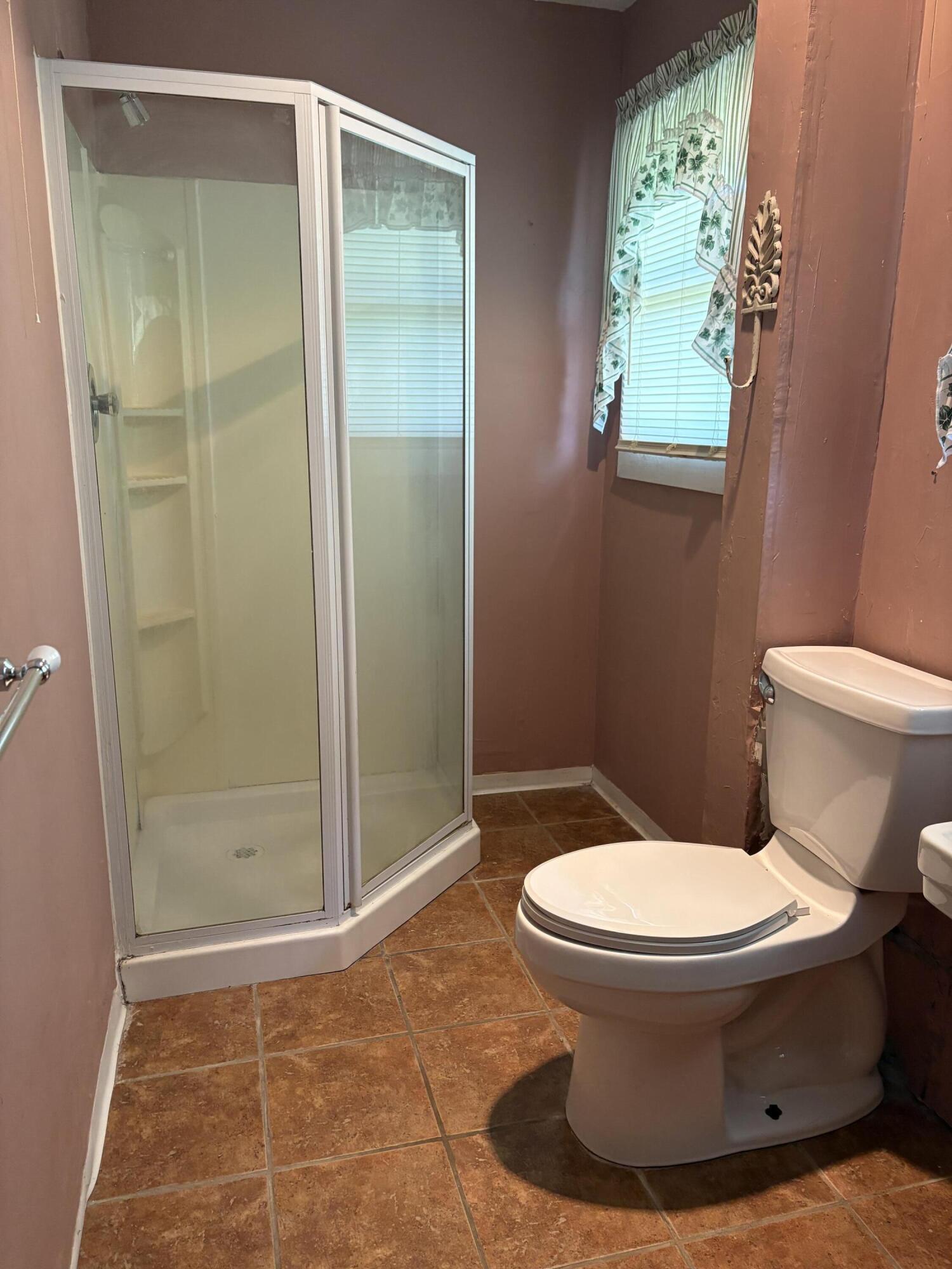 1814 Perry Lane Property Photo 14