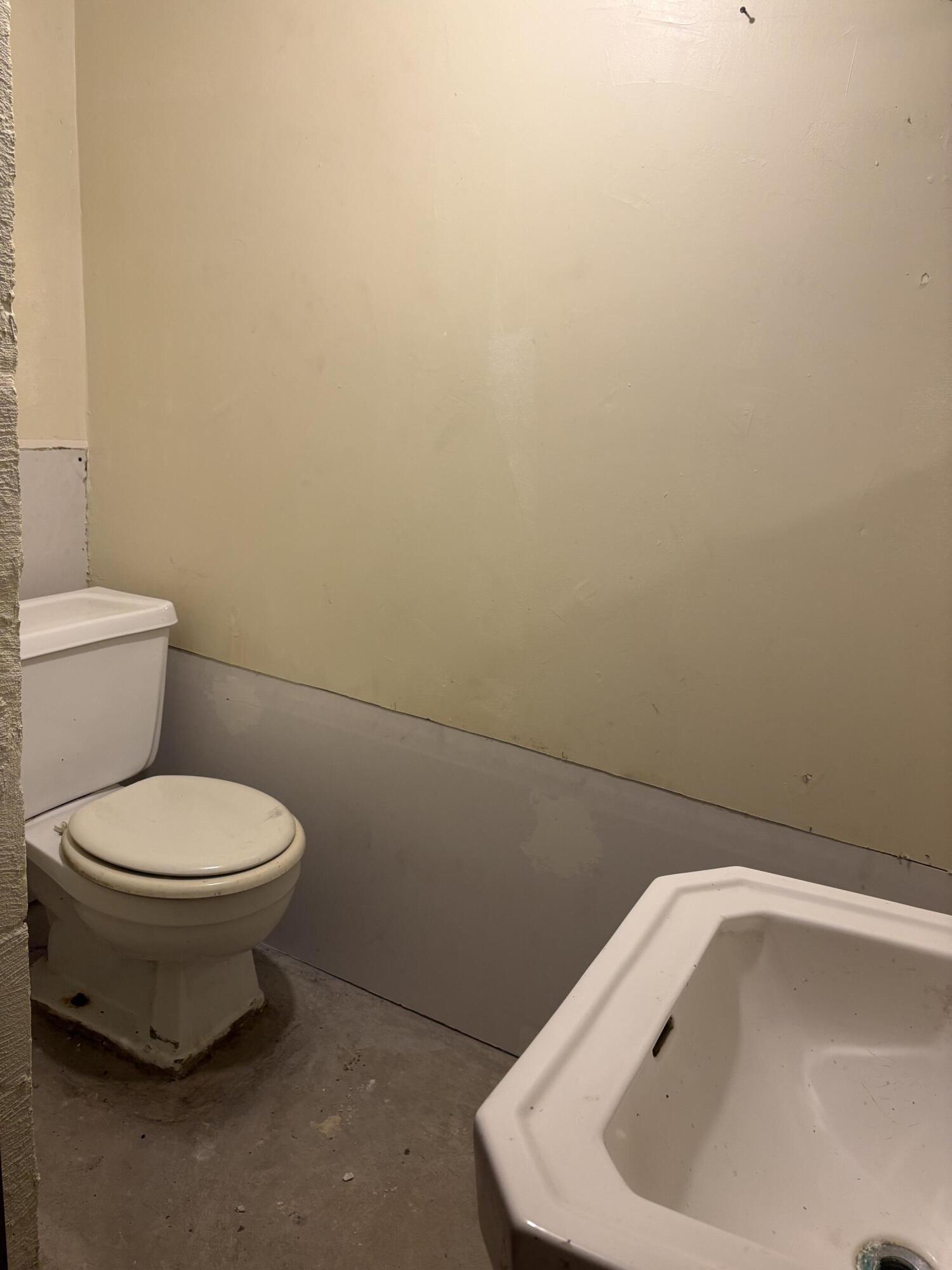 1814 Perry Lane Property Photo 29
