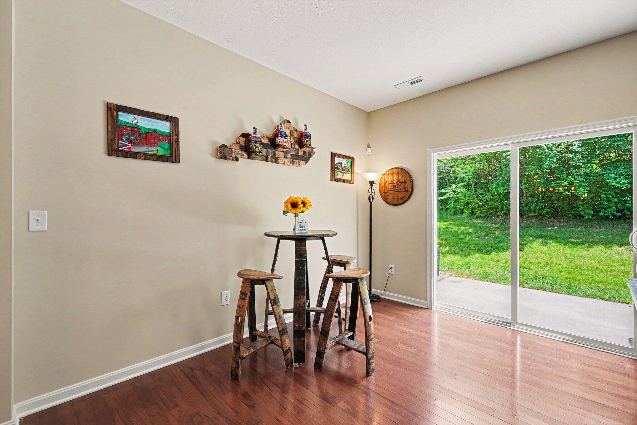 2034 Evening Star Property Photo 13