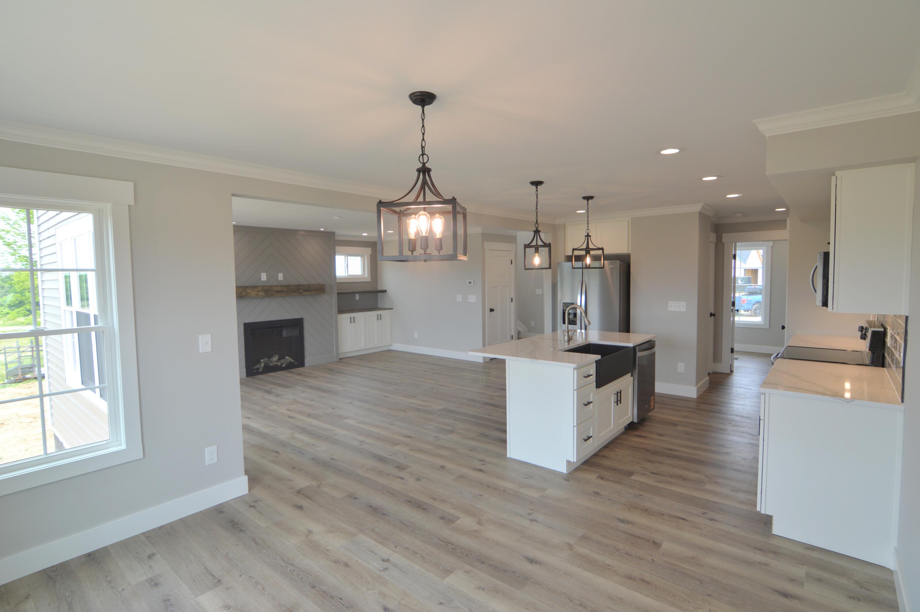 6712 Frontier Drive Property Photo 11