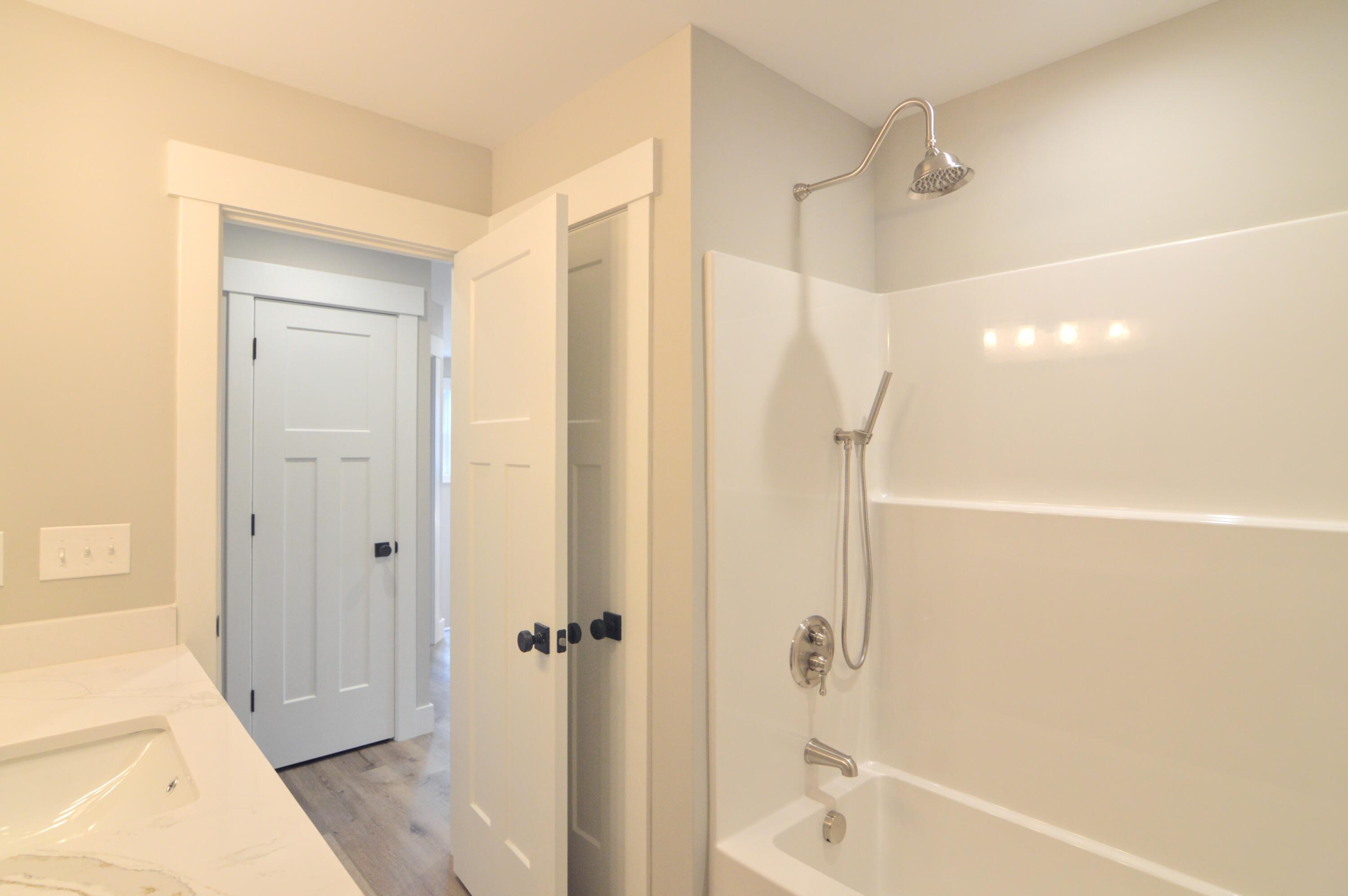 6712 Frontier Drive Property Photo 29