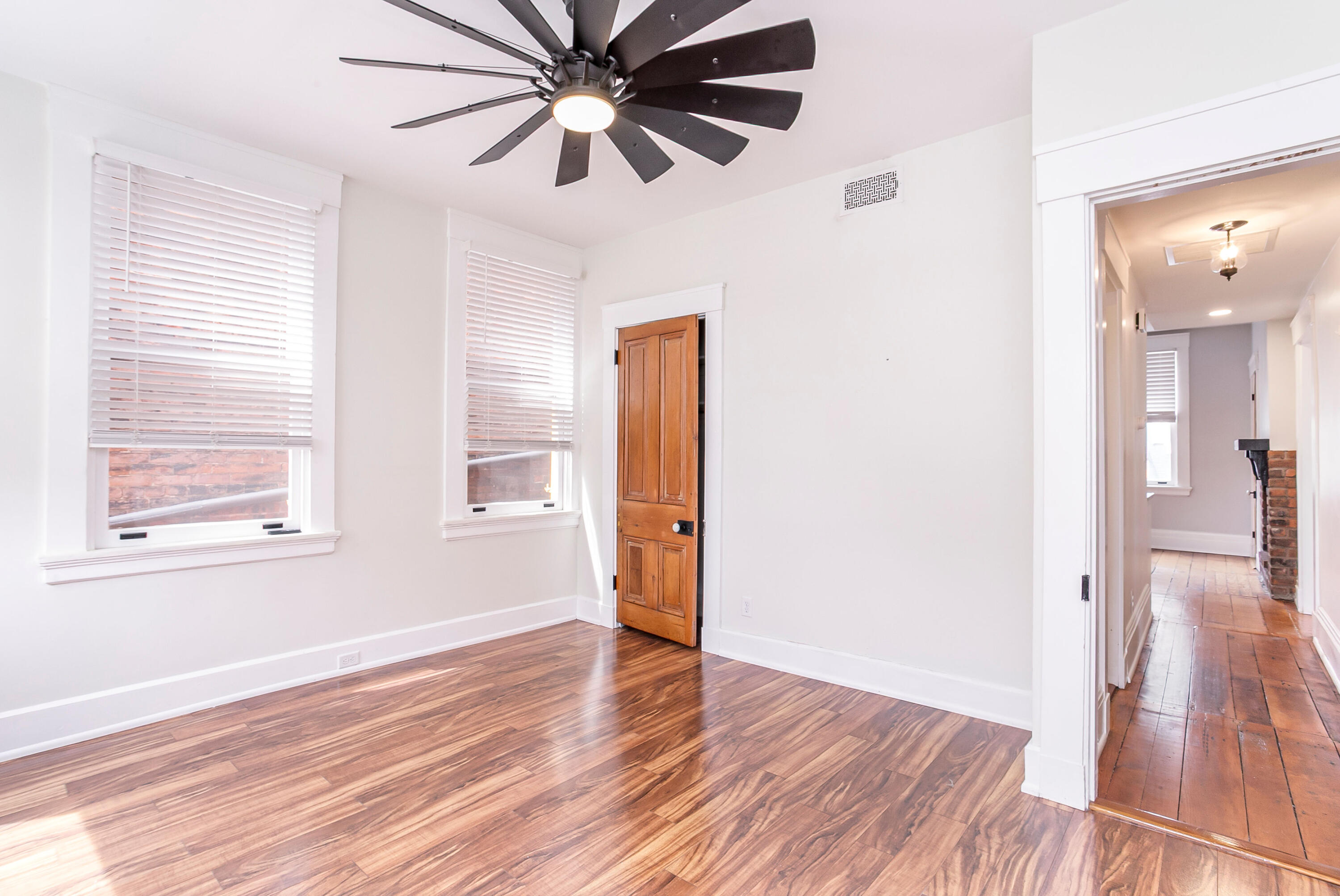 643631 Property Photo 43