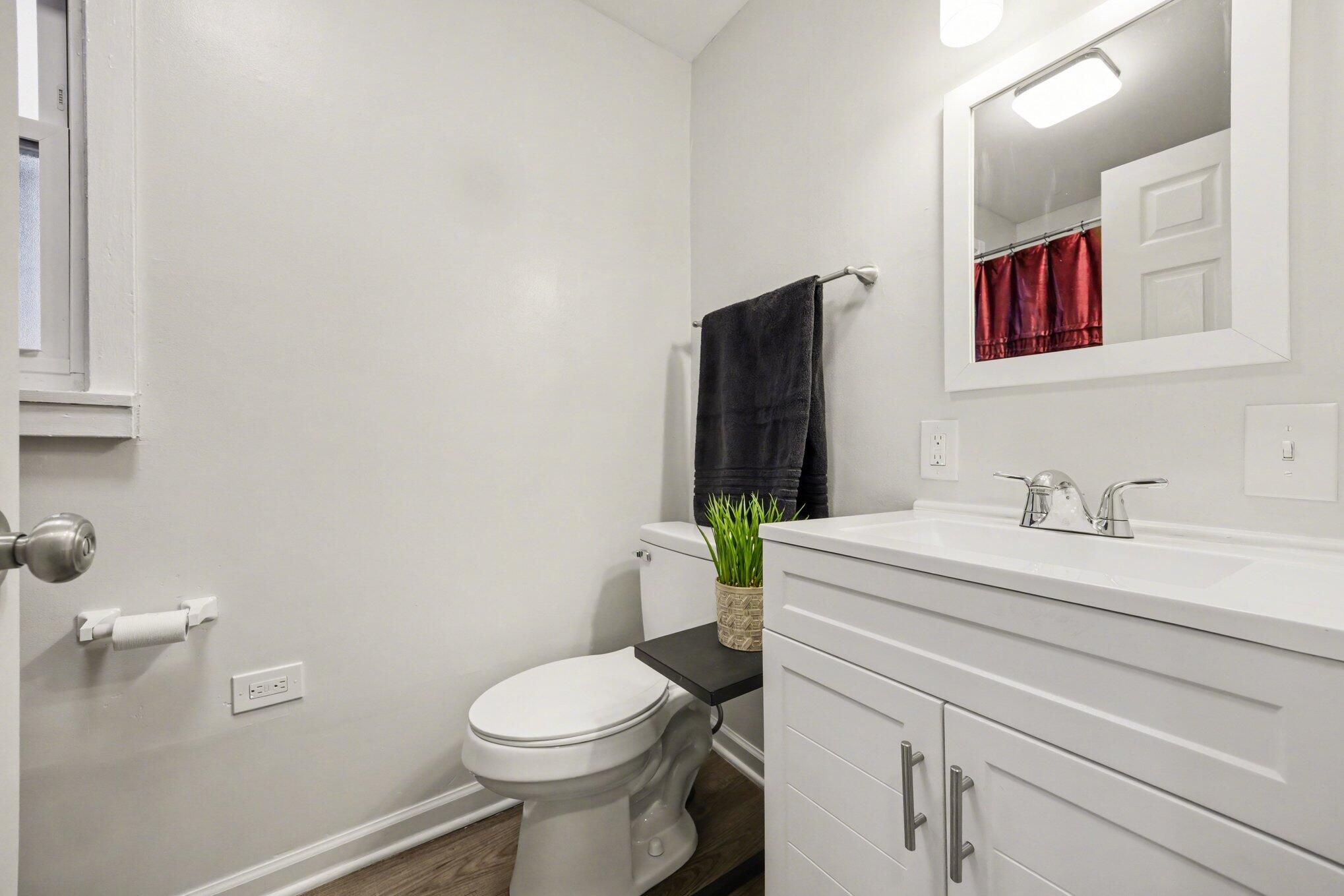 2439 Warren Street Property Photo 14
