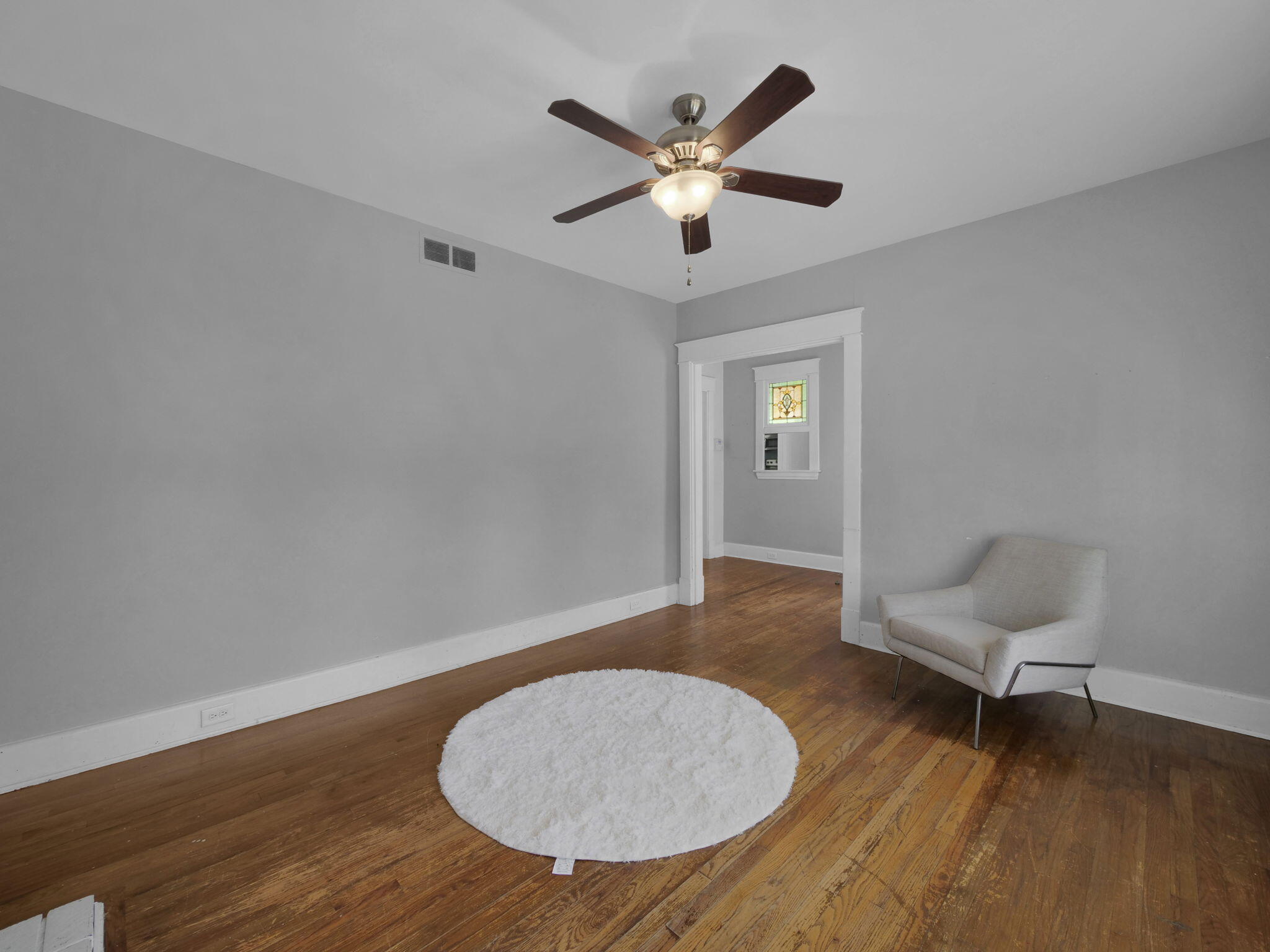 166 E 42nd Street Property Photo 7