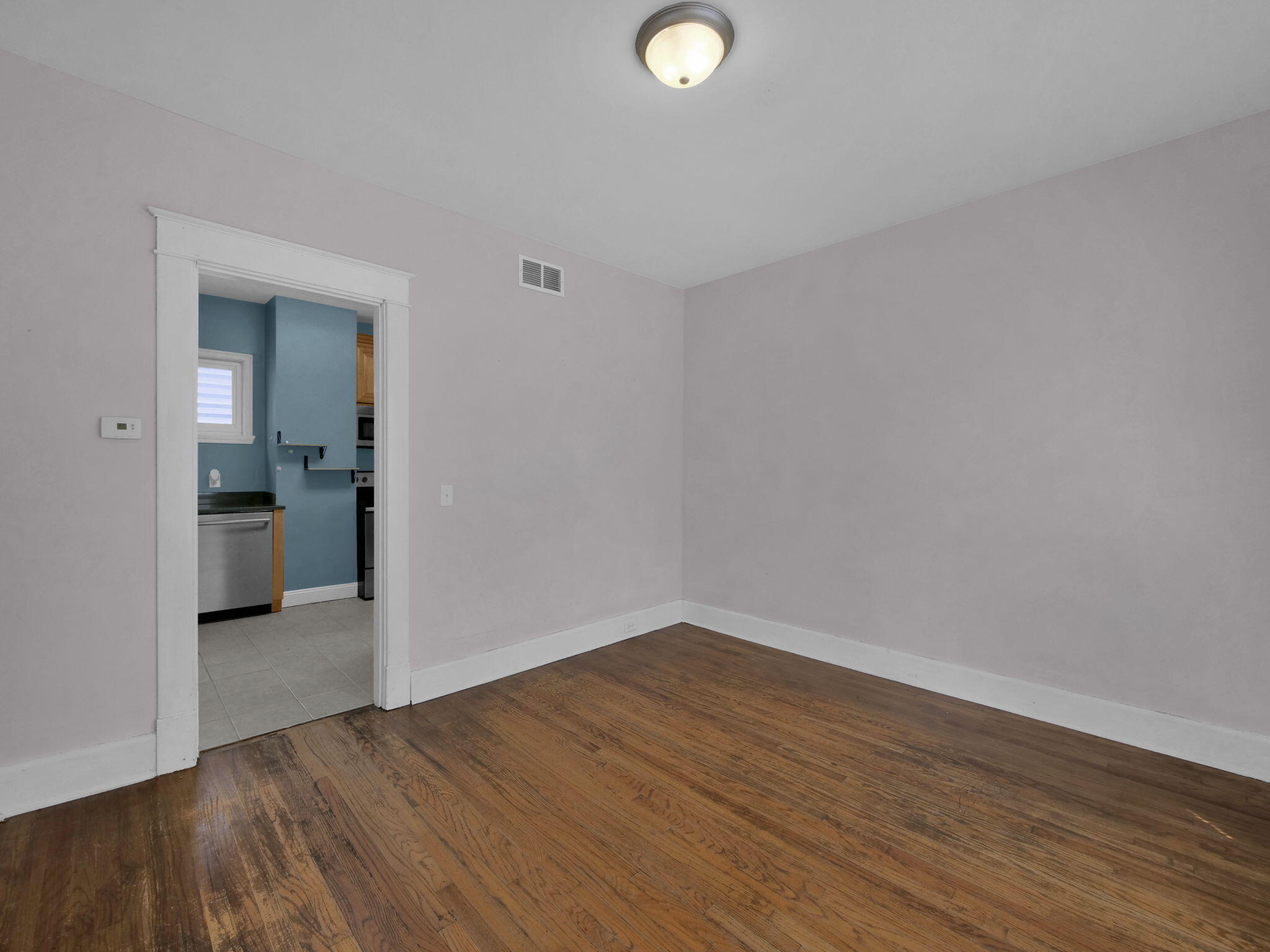 166 E 42nd Street Property Photo 8
