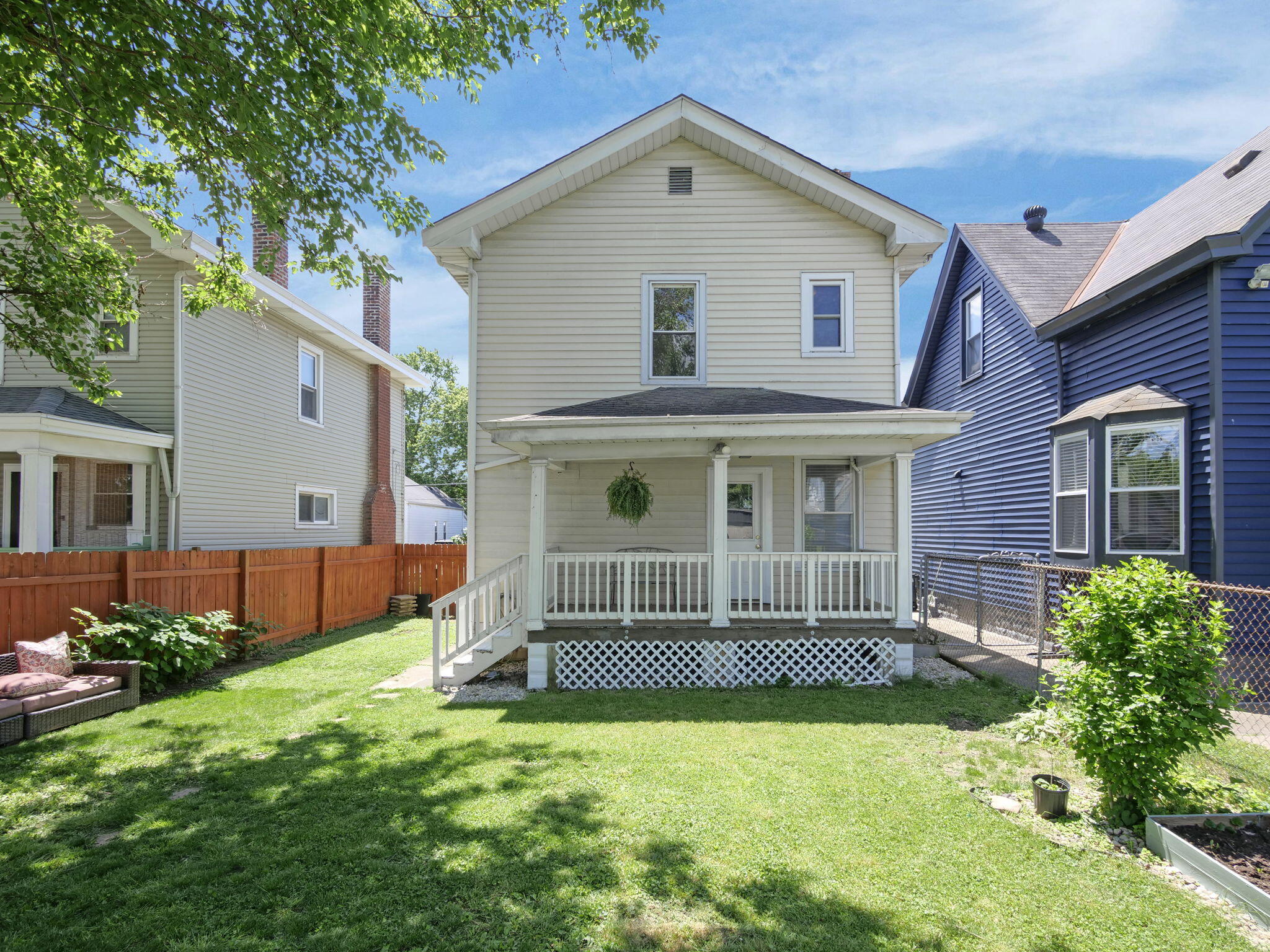 166 E 42nd Street Property Photo 23