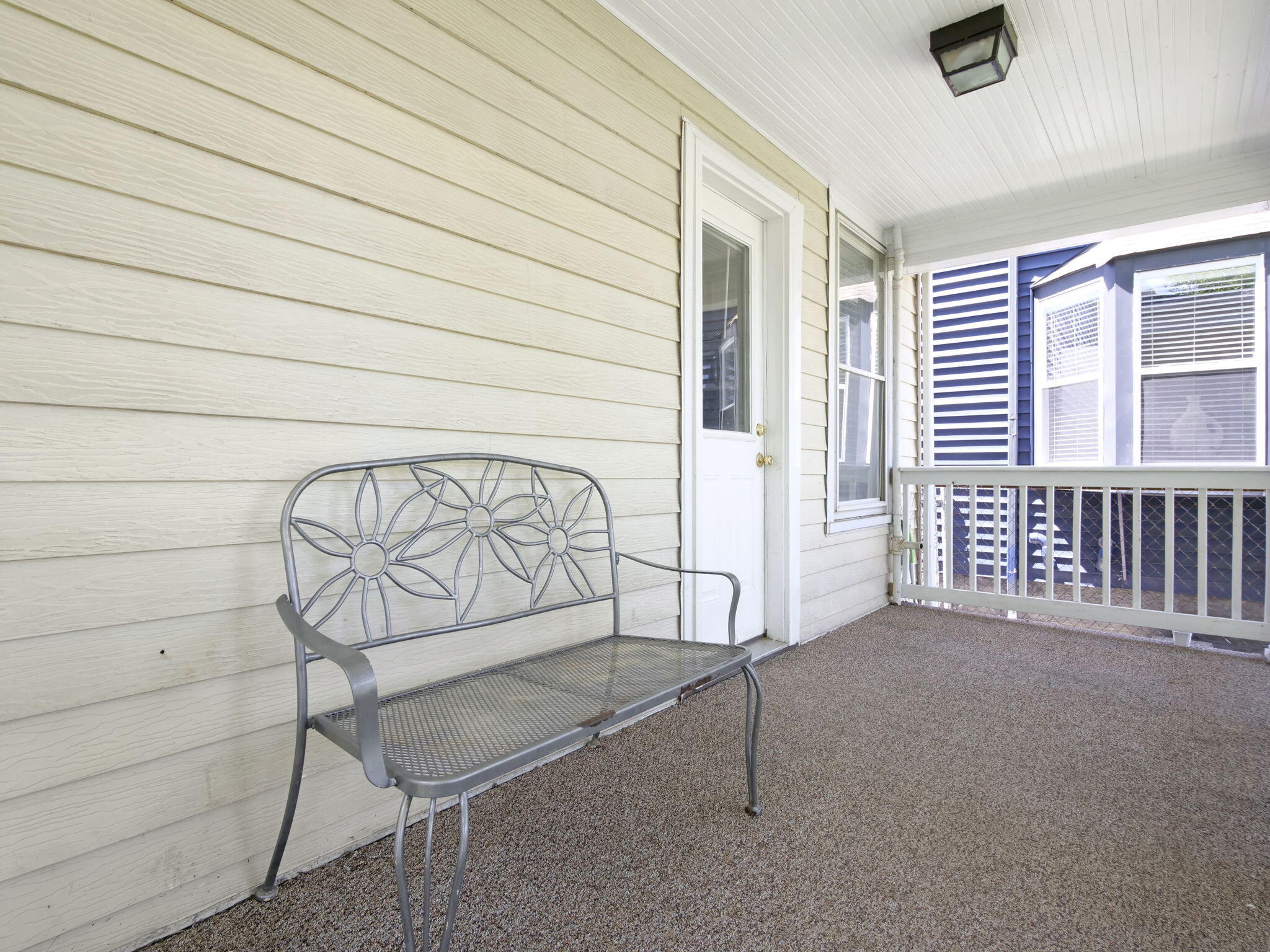 166 E 42nd Street Property Photo 25