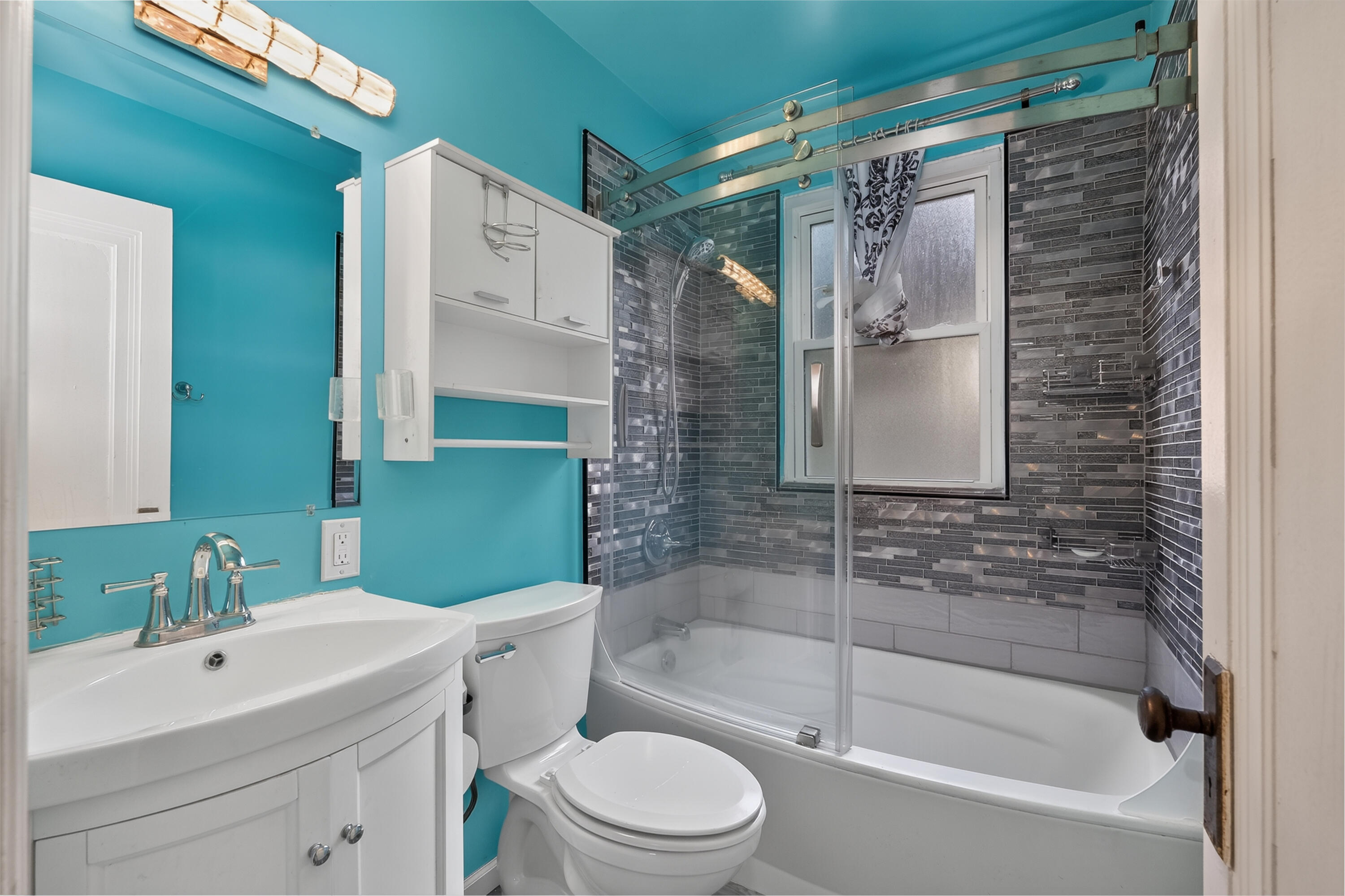 533 Laurel Street Property Photo 5