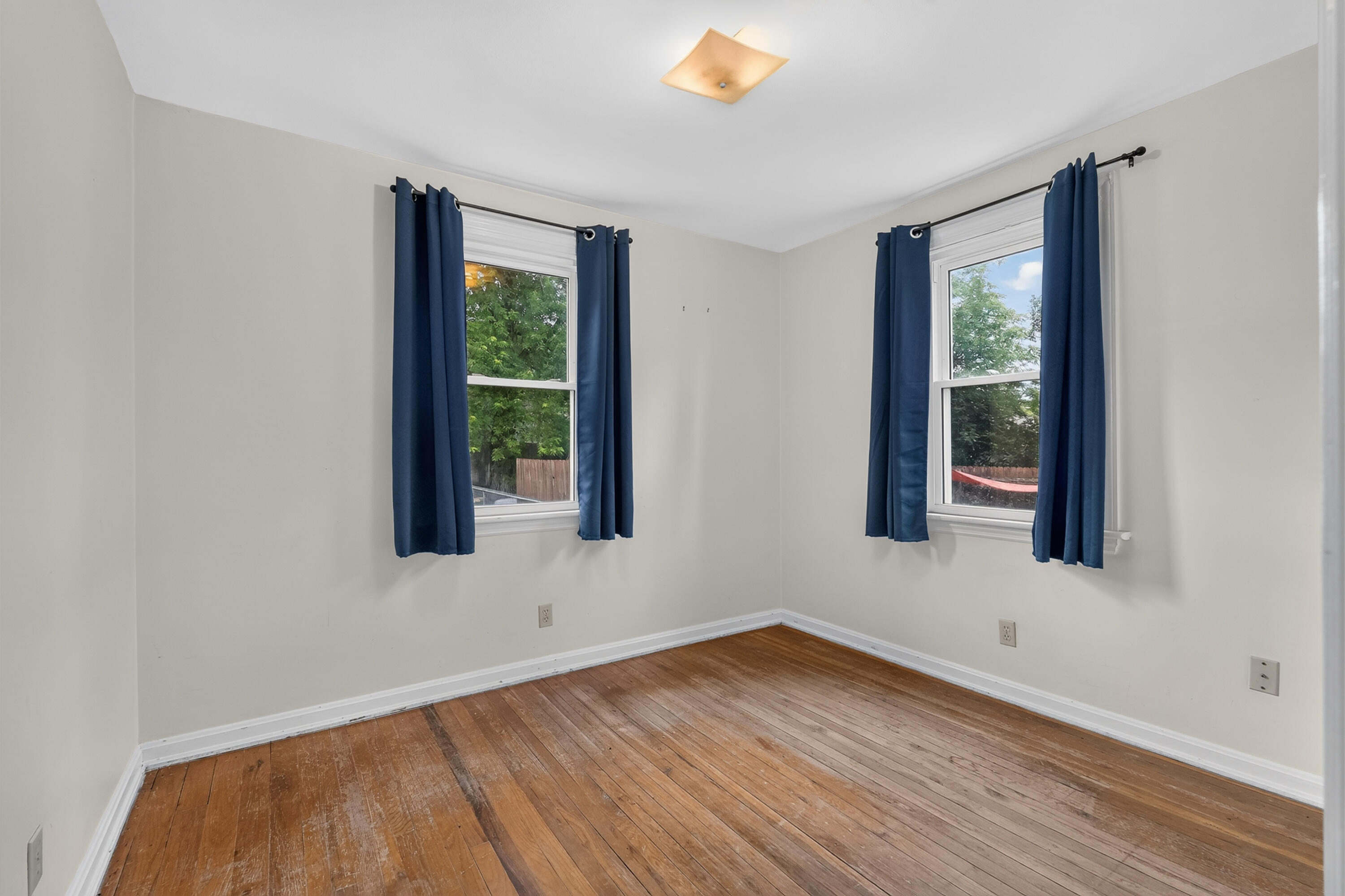 533 Laurel Street Property Photo 8