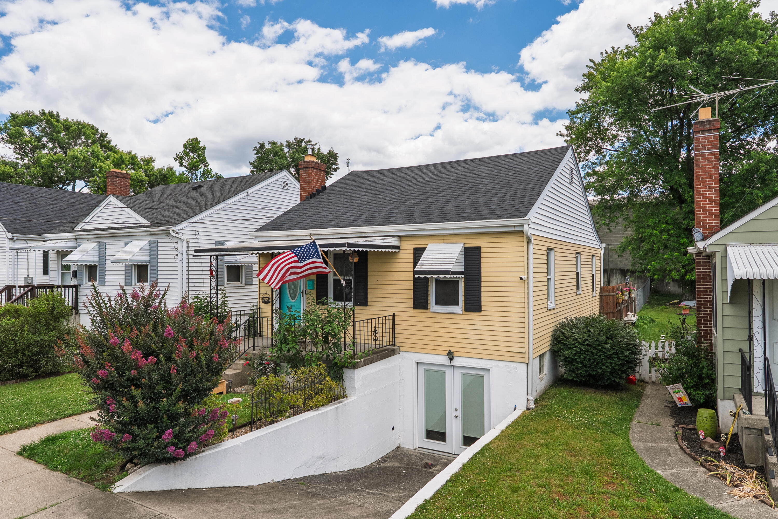 533 Laurel Street Property Photo 15
