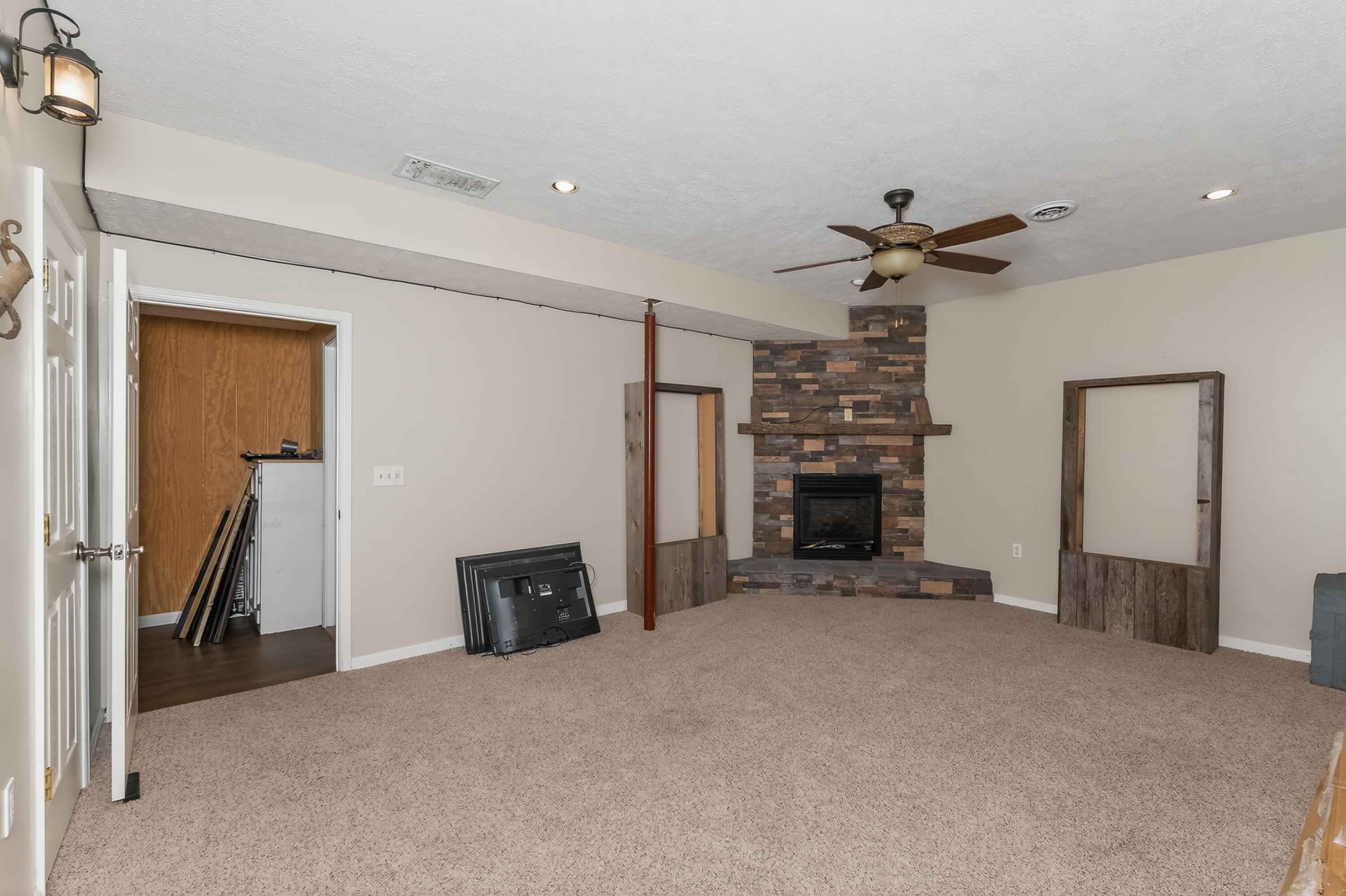 66 Browning Lane Property Photo 12