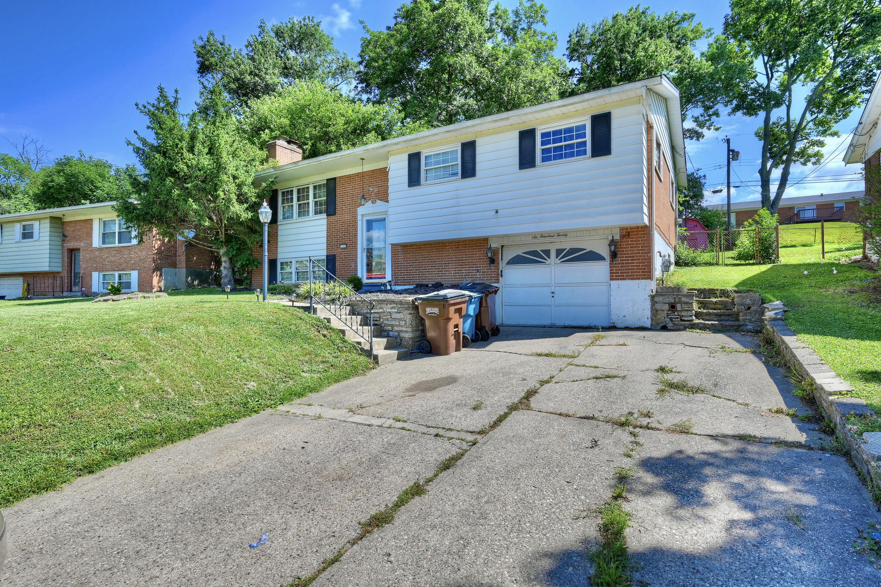 620 Stevenson Road Property Photo 3