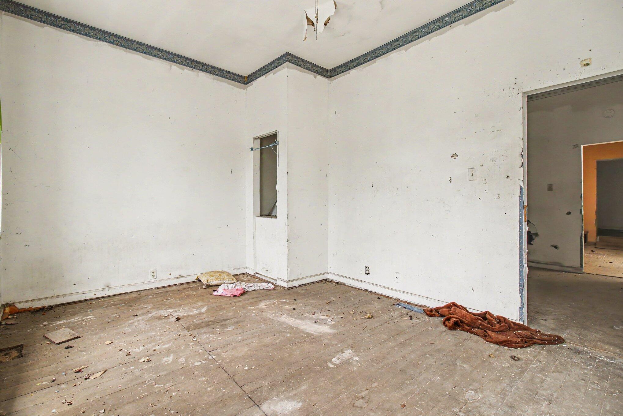 1223 Hermes Avenue Property Photo 4