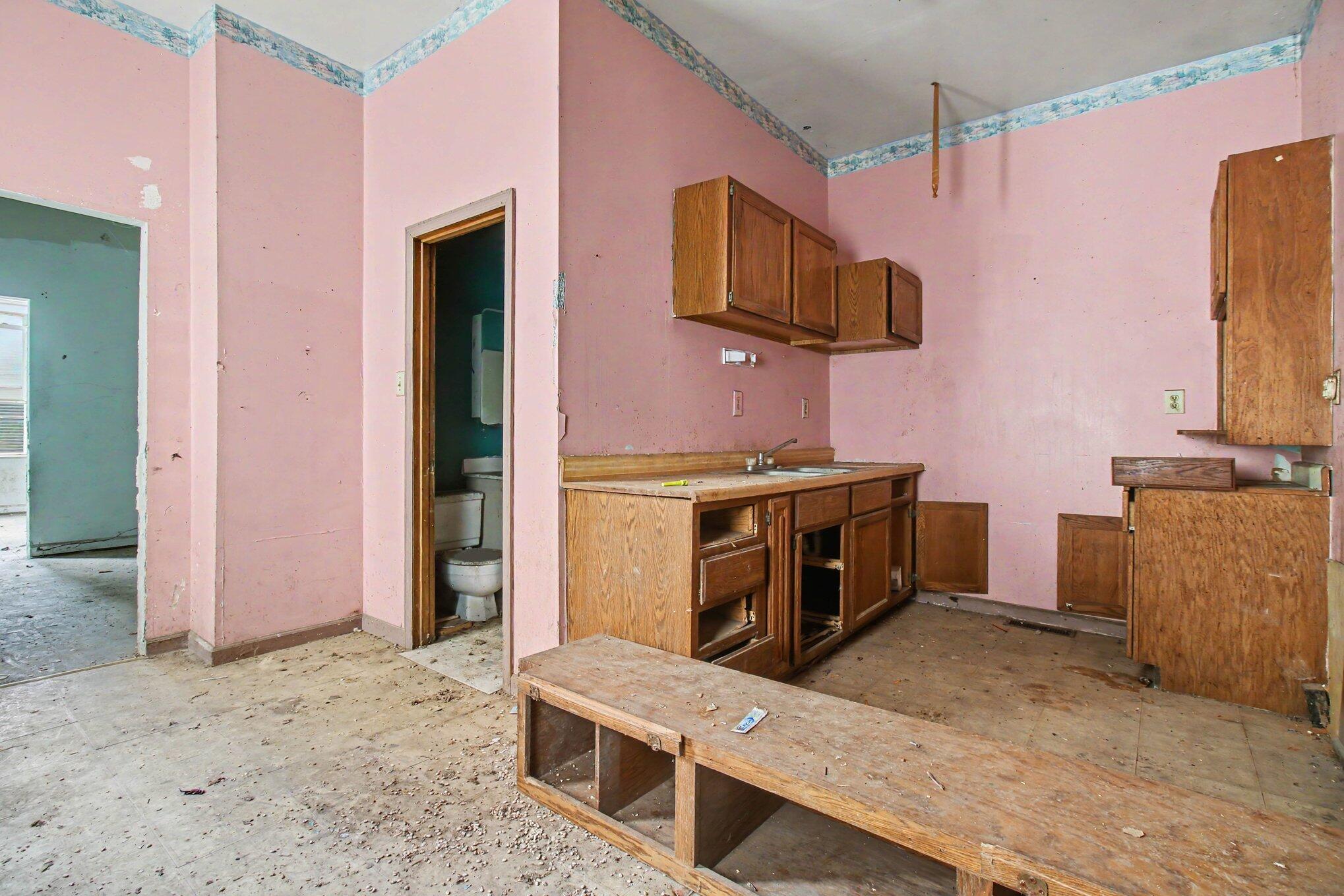 1223 Hermes Avenue Property Photo 7