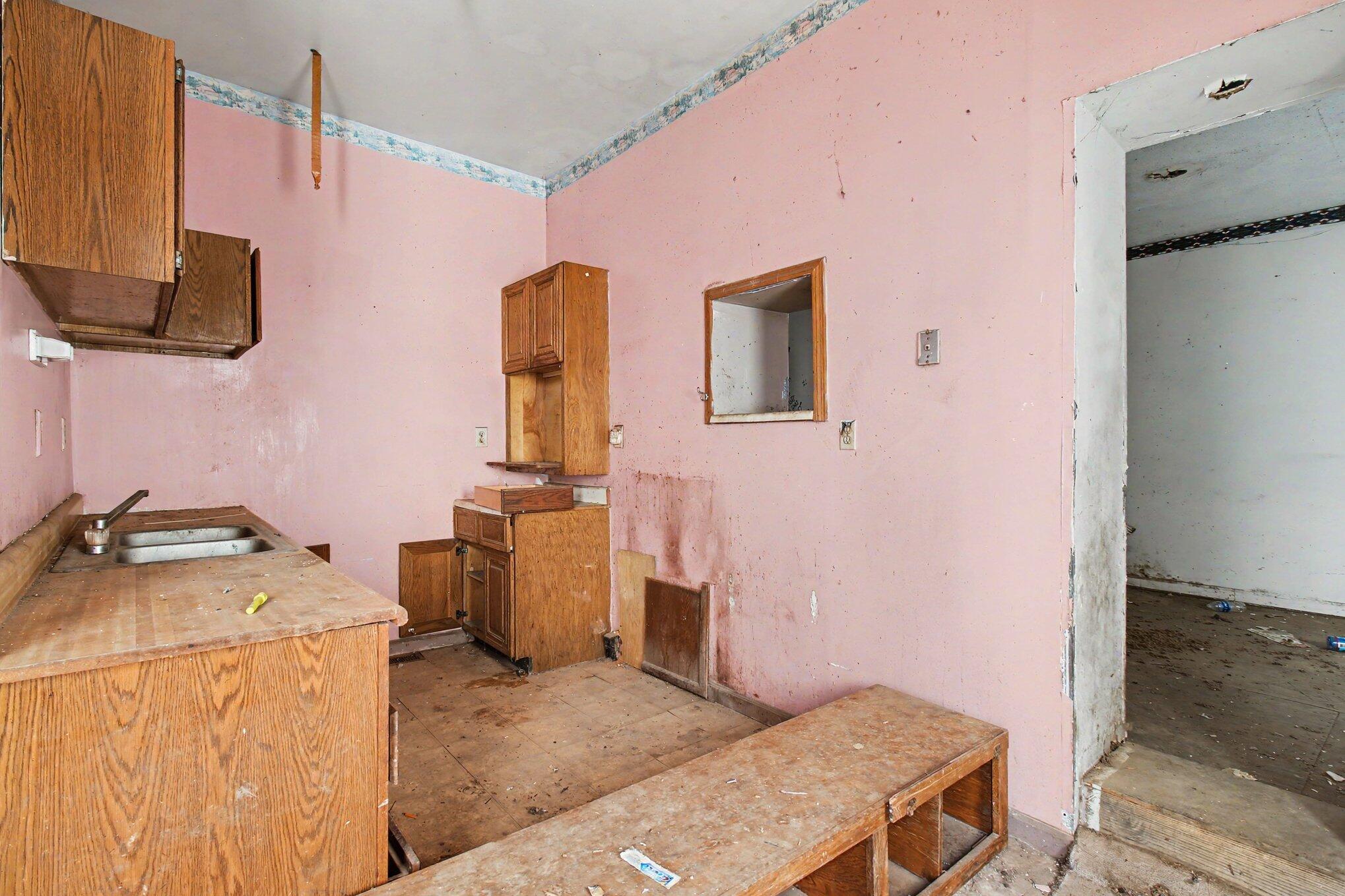 1223 Hermes Avenue Property Photo 8